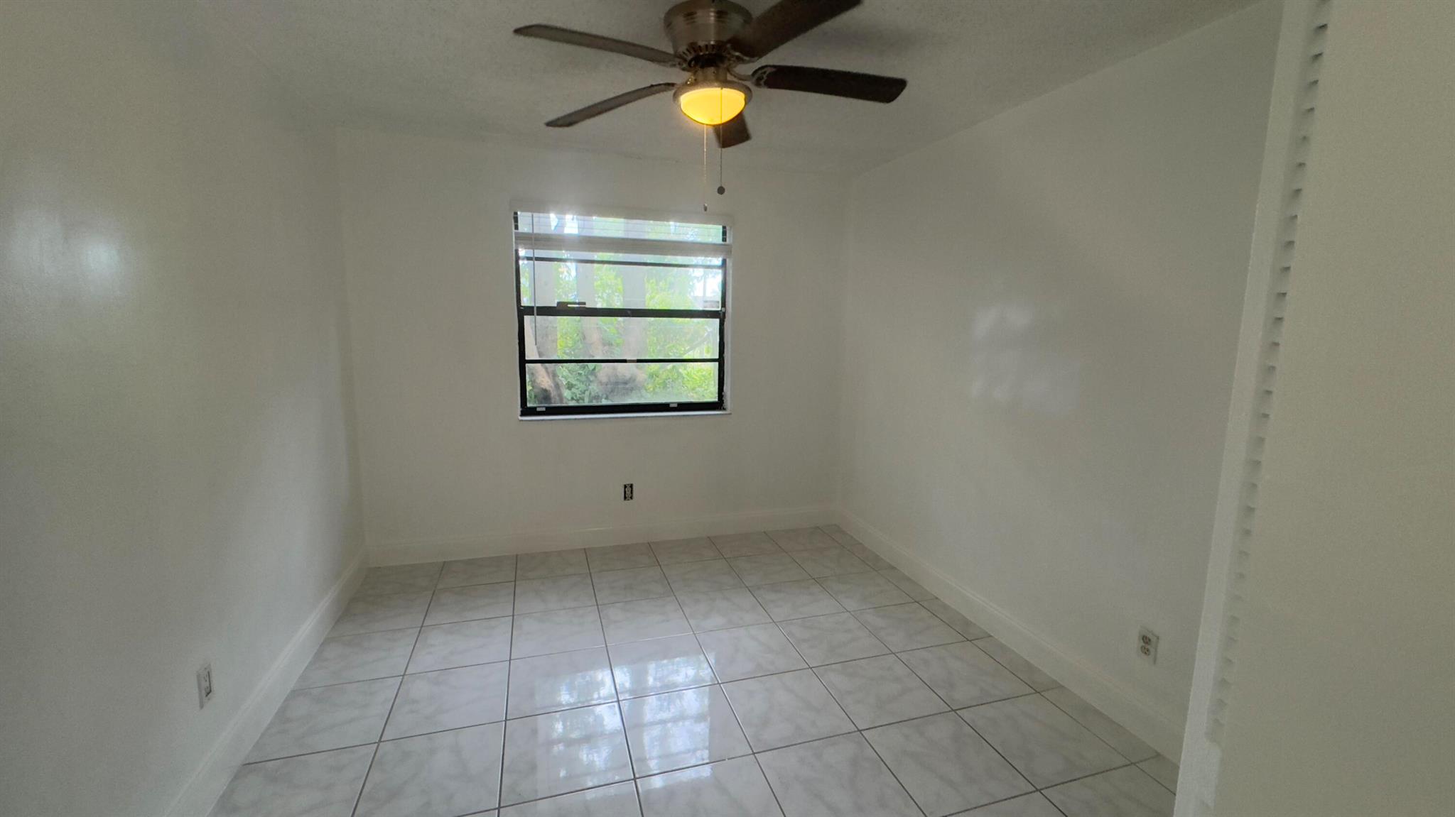FOUNTAINVIEW CONDO - Residential Lease