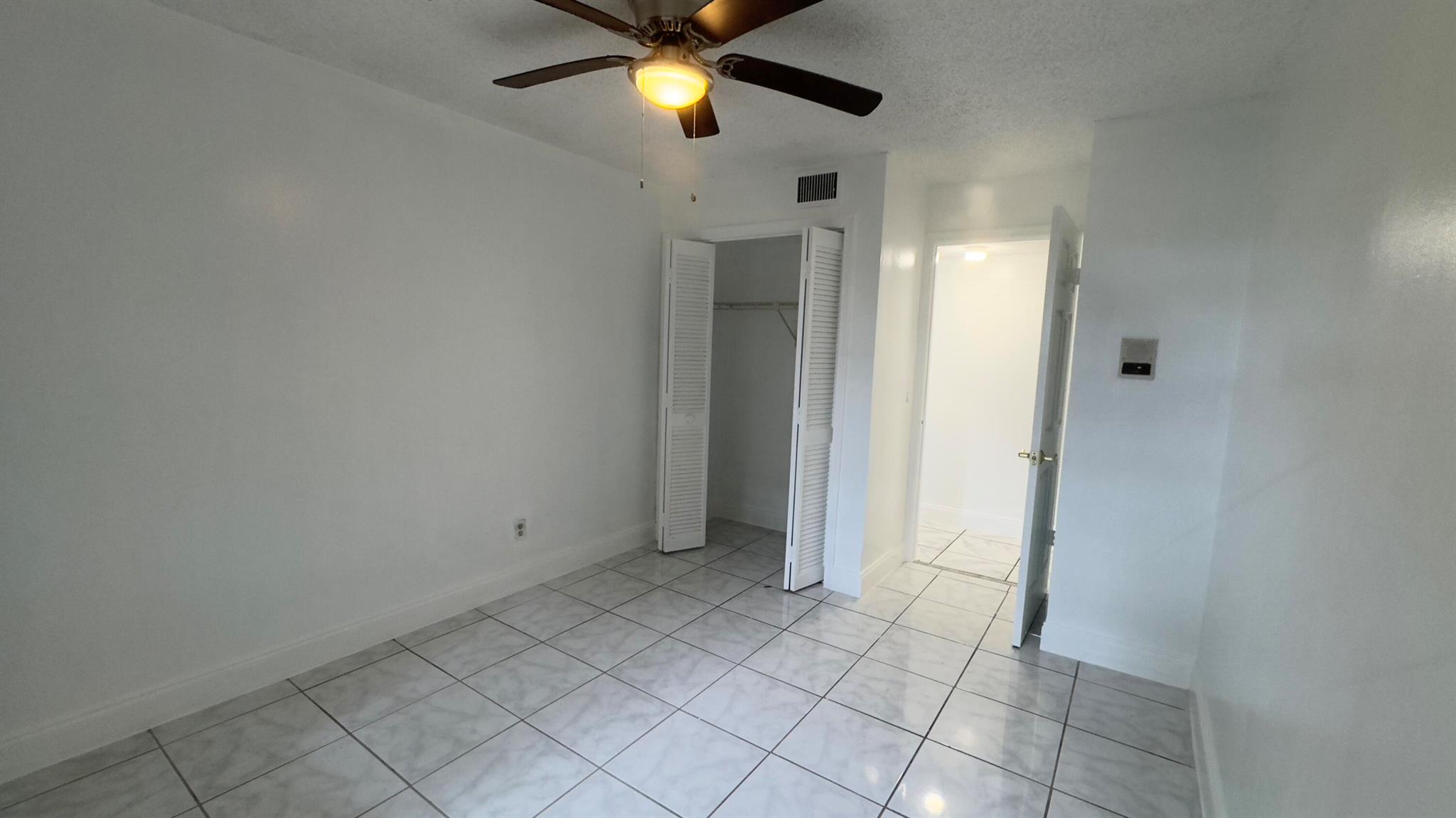 FOUNTAINVIEW CONDO - Residential Lease