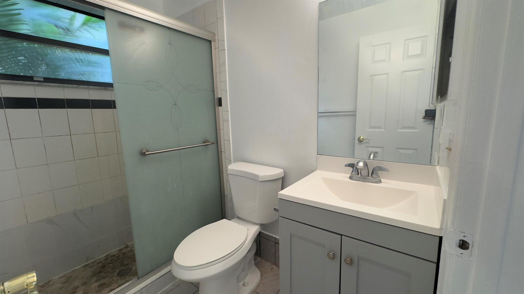 FOUNTAINVIEW CONDO - Residential Lease