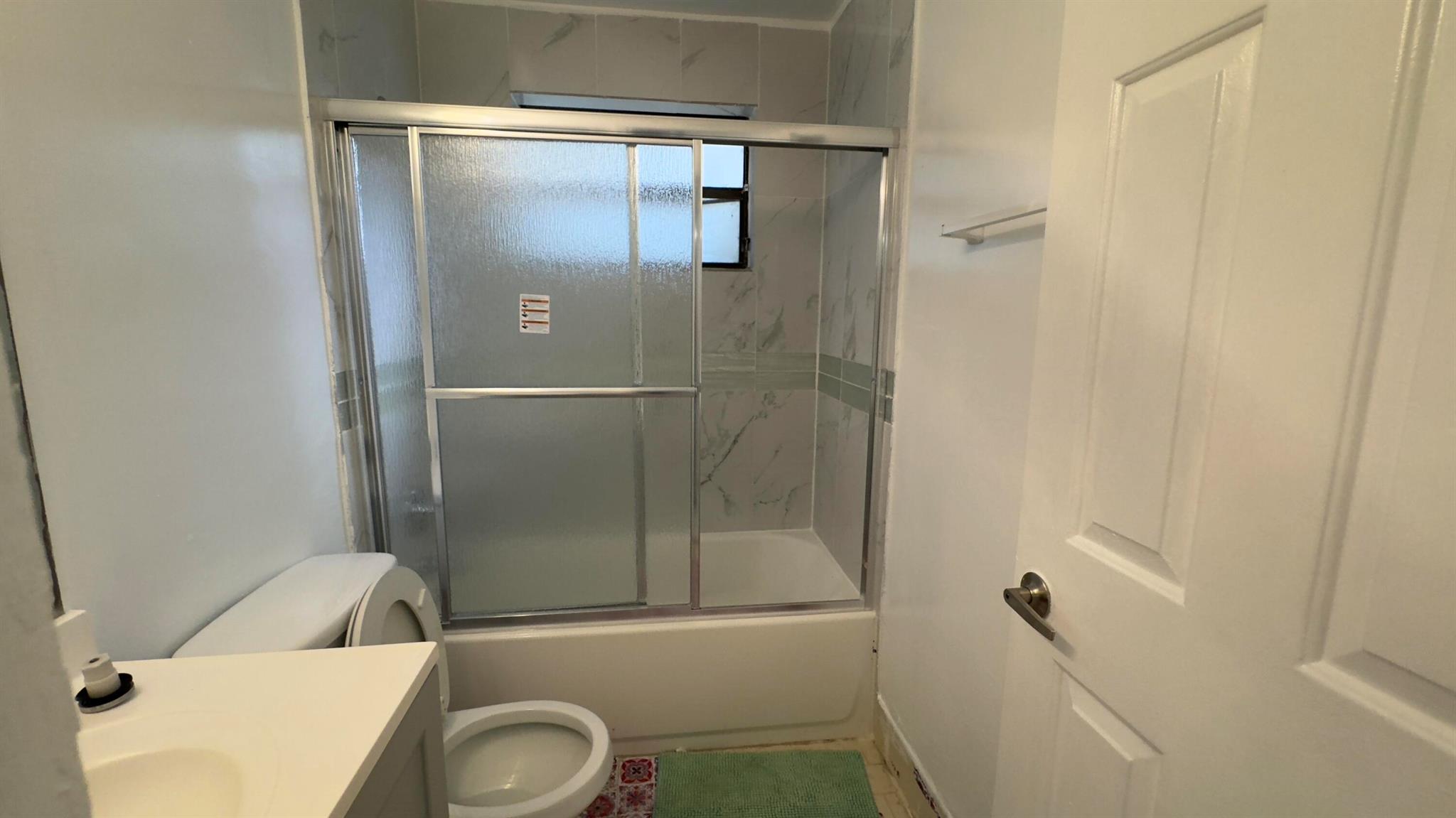 FOUNTAINVIEW CONDO - Residential Lease