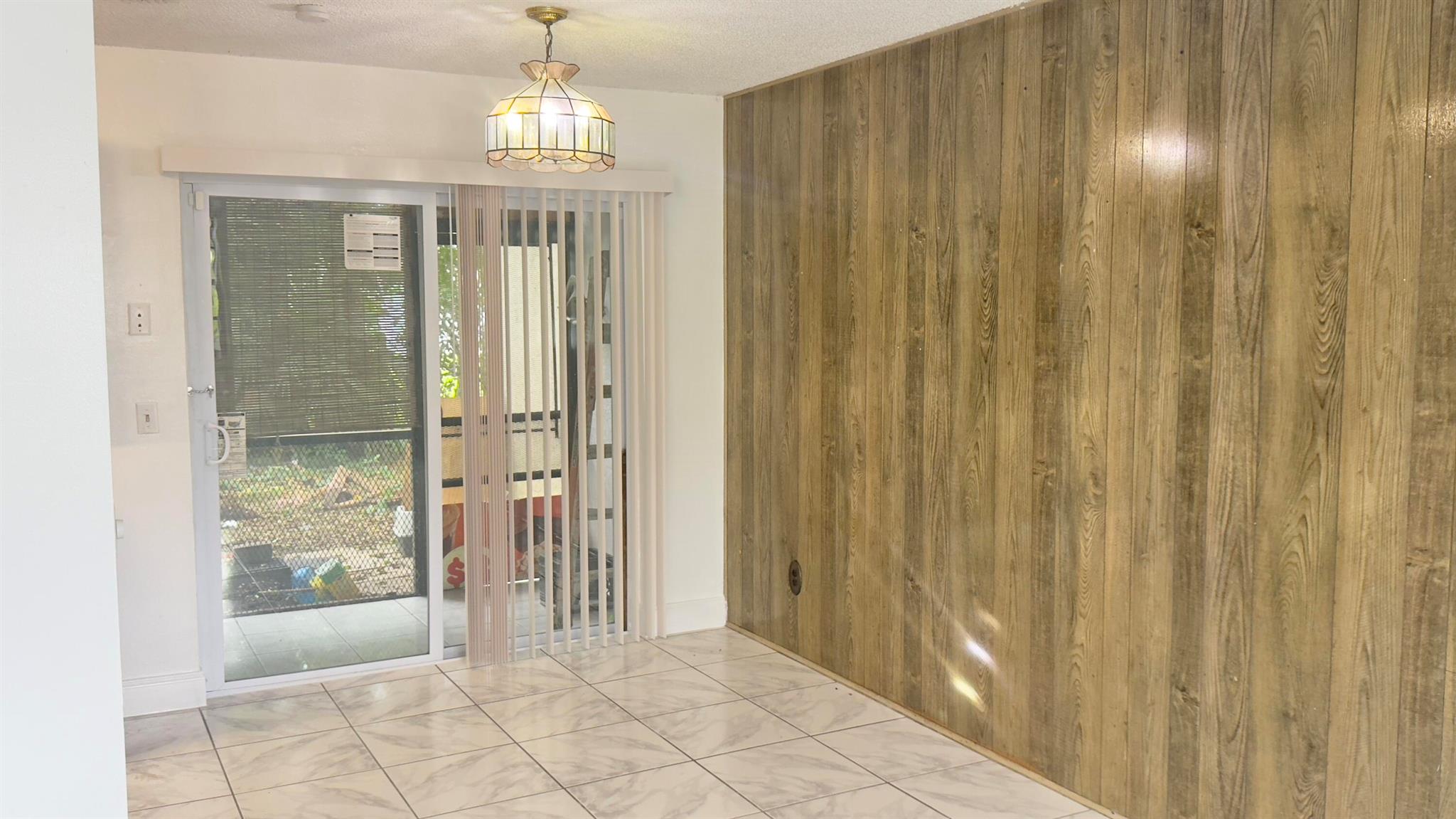 FOUNTAINVIEW CONDO - Residential Lease