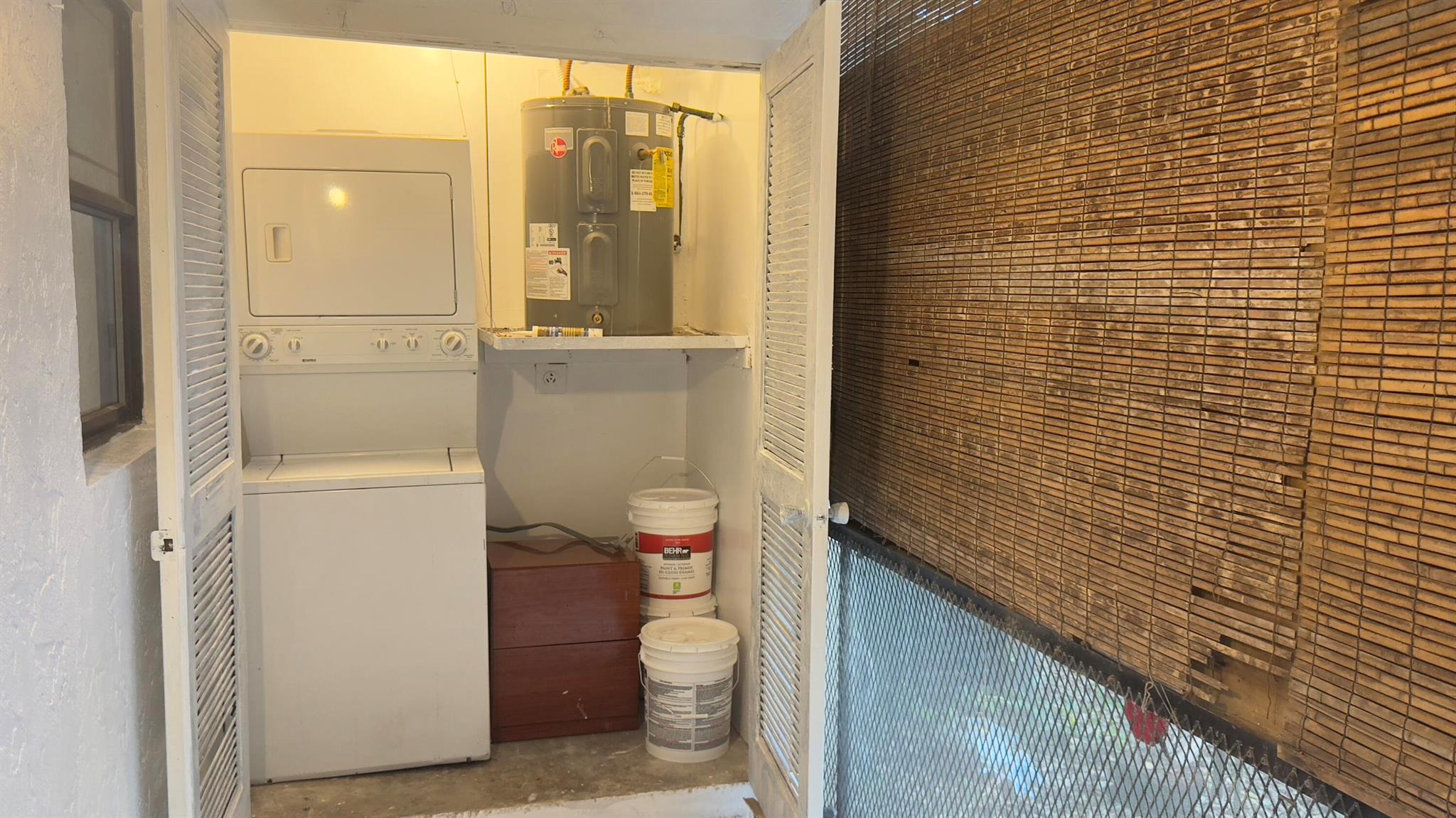 FOUNTAINVIEW CONDO - Residential Lease
