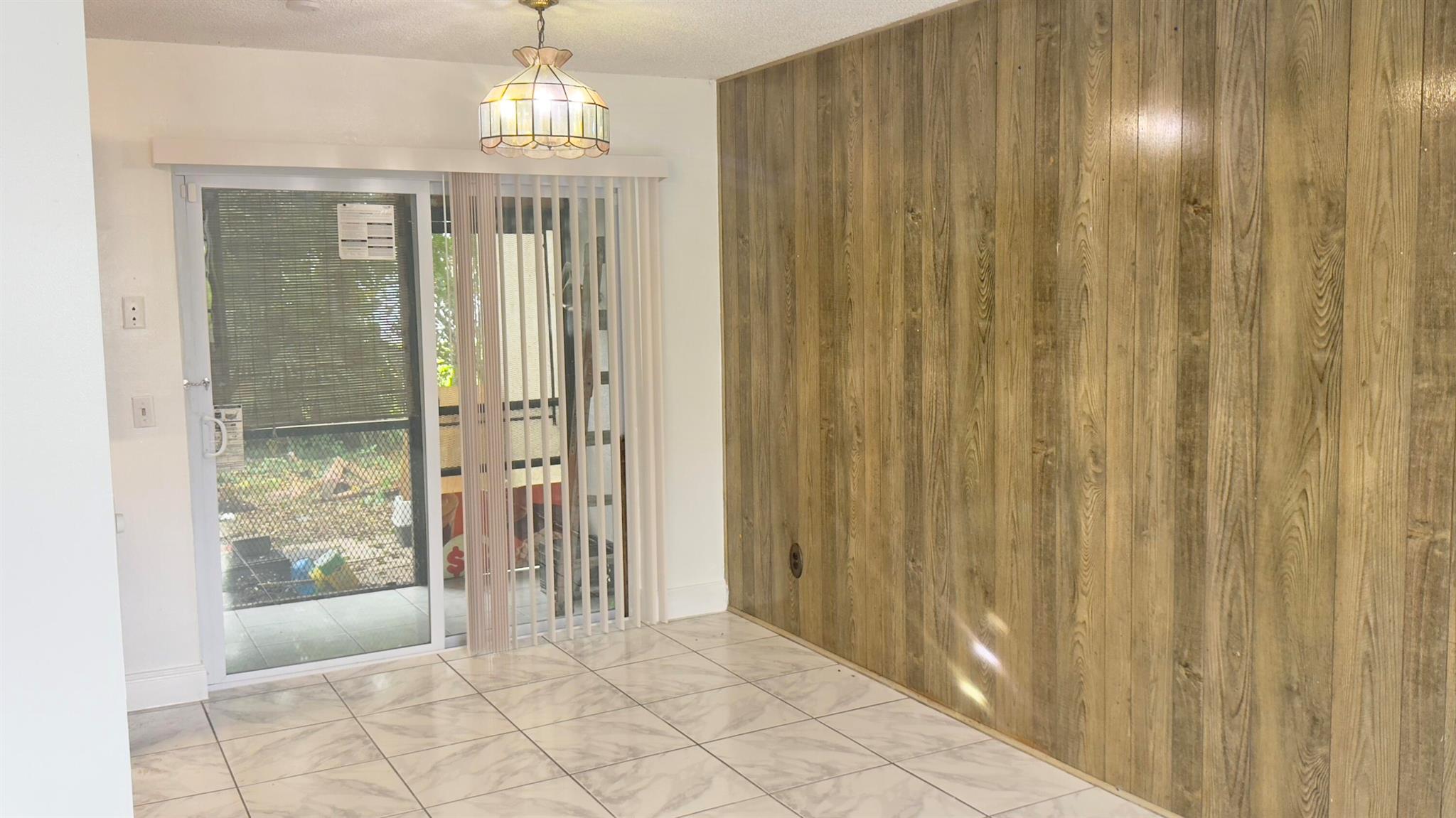 FOUNTAINVIEW CONDO - Residential Lease