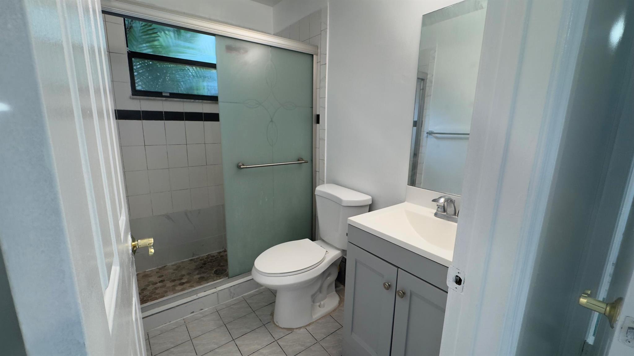 FOUNTAINVIEW CONDO - Residential Lease