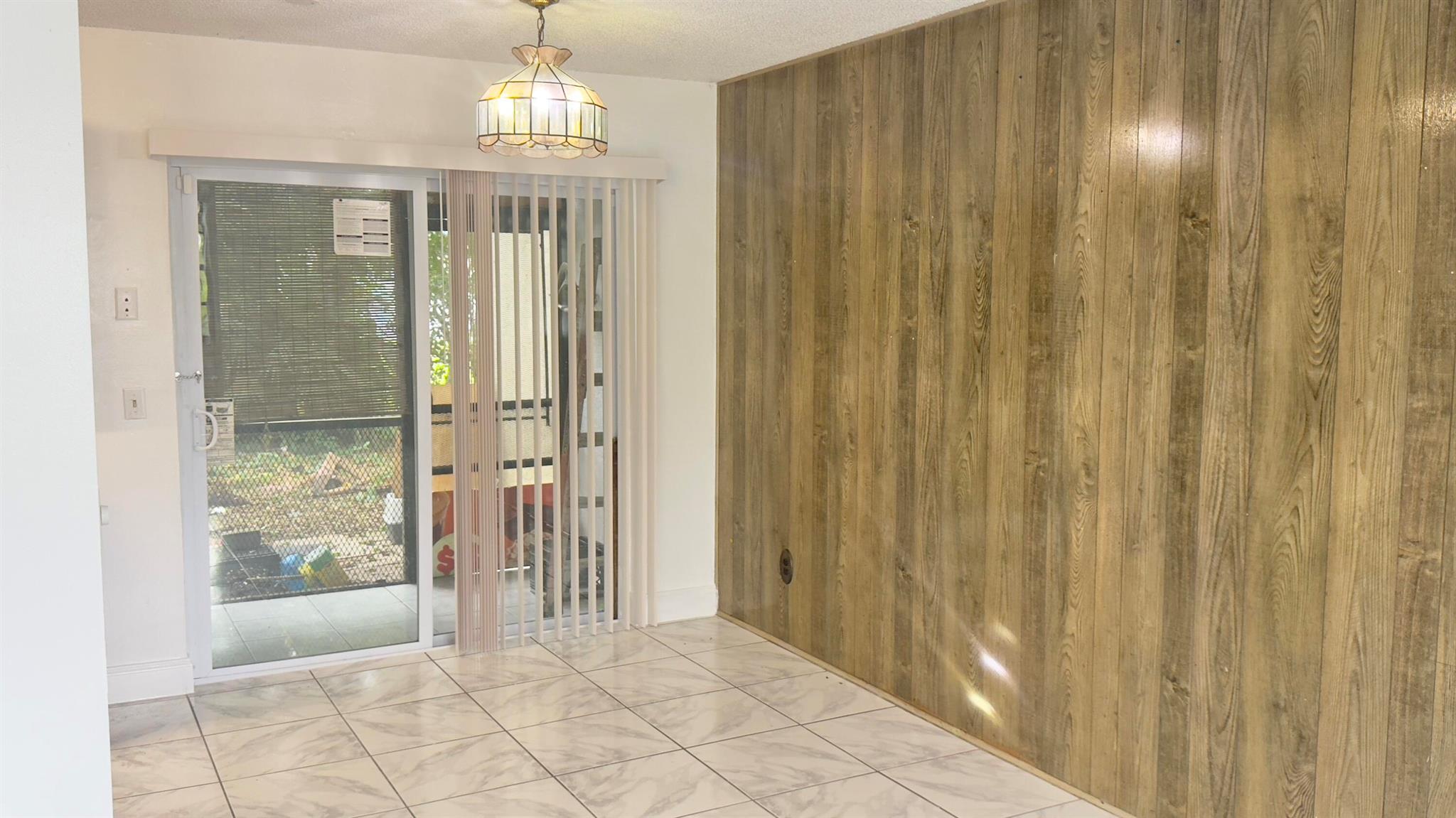 FOUNTAINVIEW CONDO - Residential Lease
