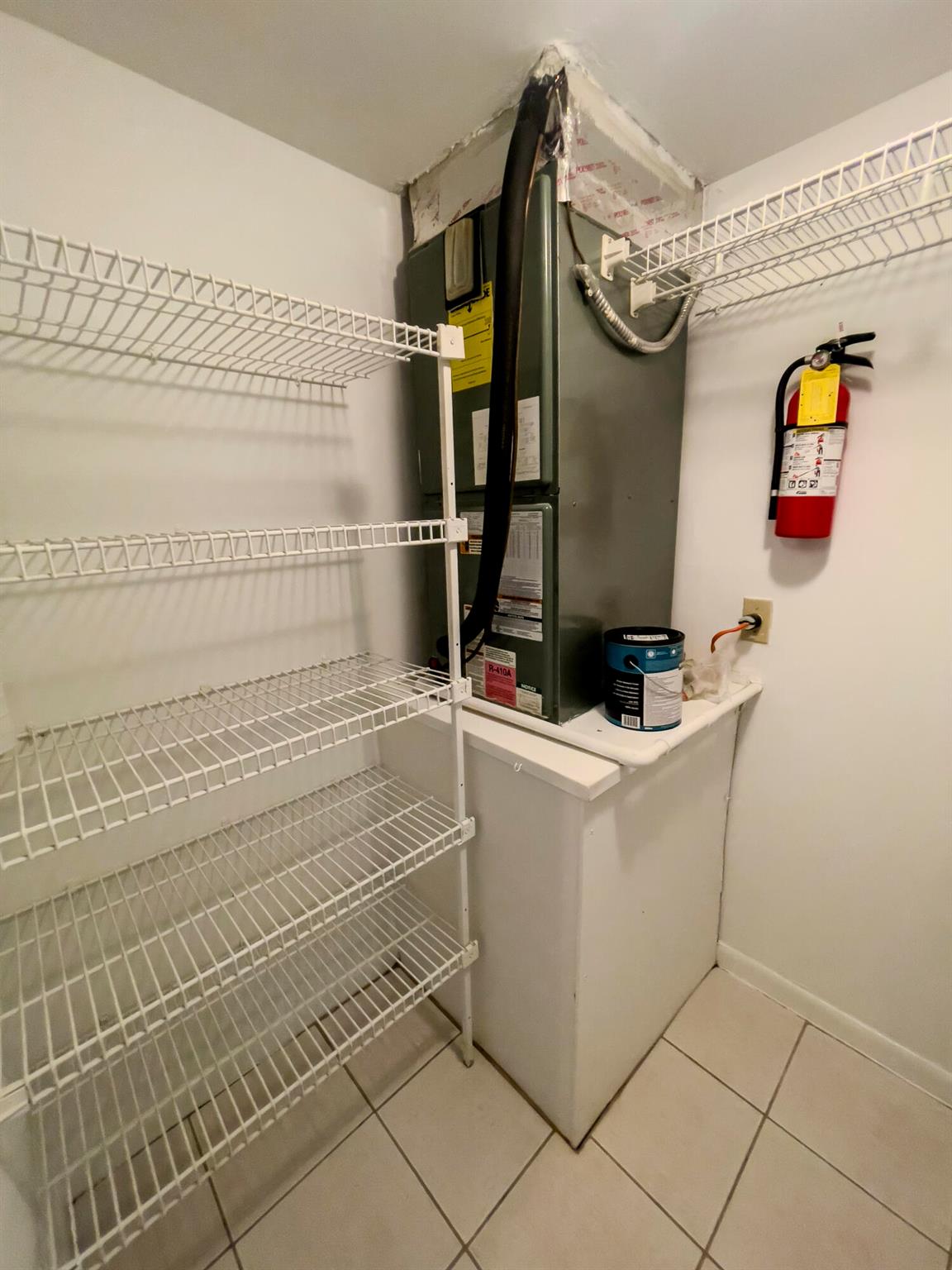 LA PINATA CONDO - Residential Lease