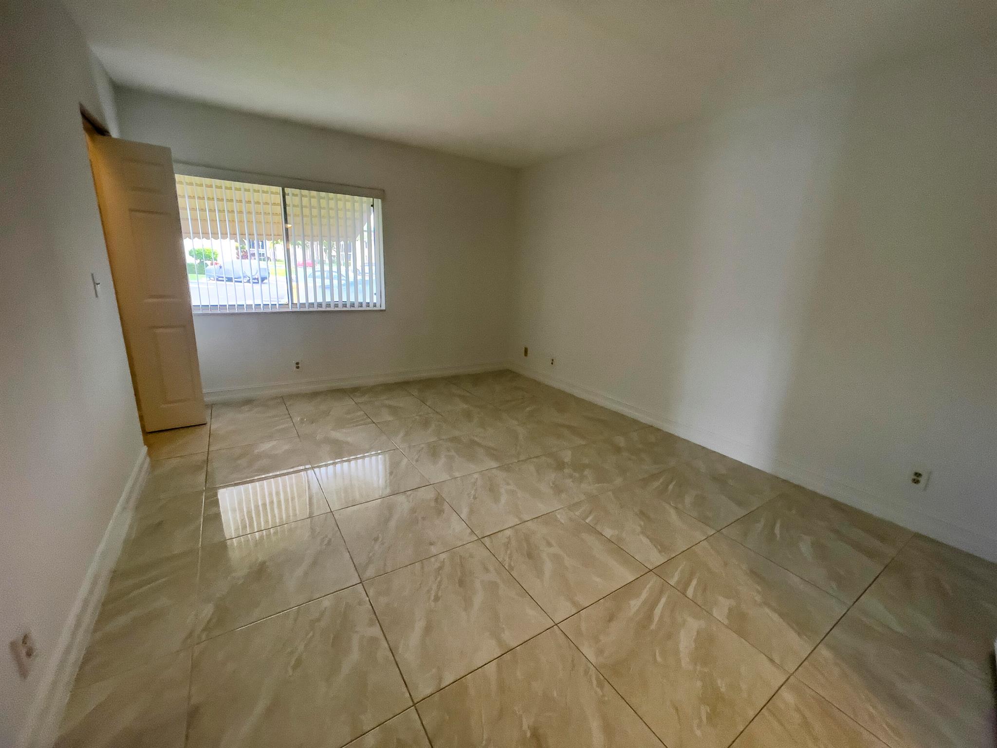 LA PINATA CONDO - Residential Lease