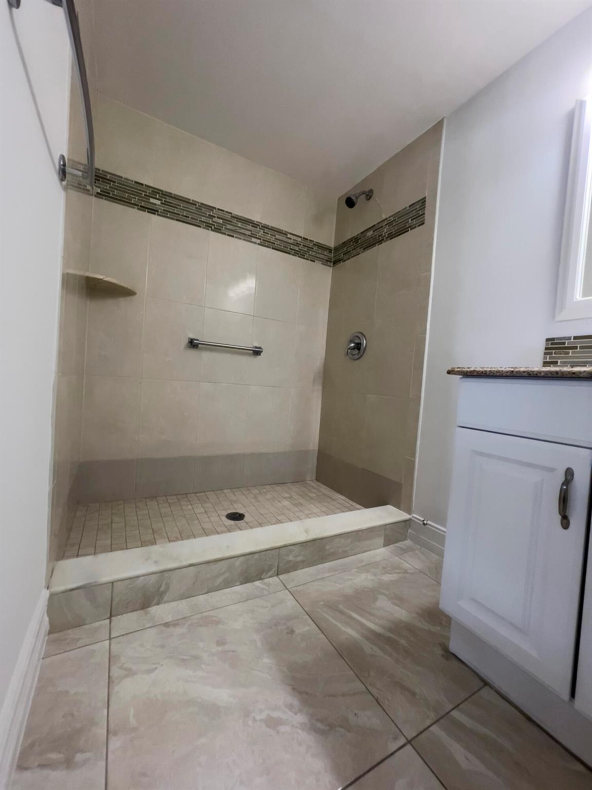 LA PINATA CONDO - Residential Lease