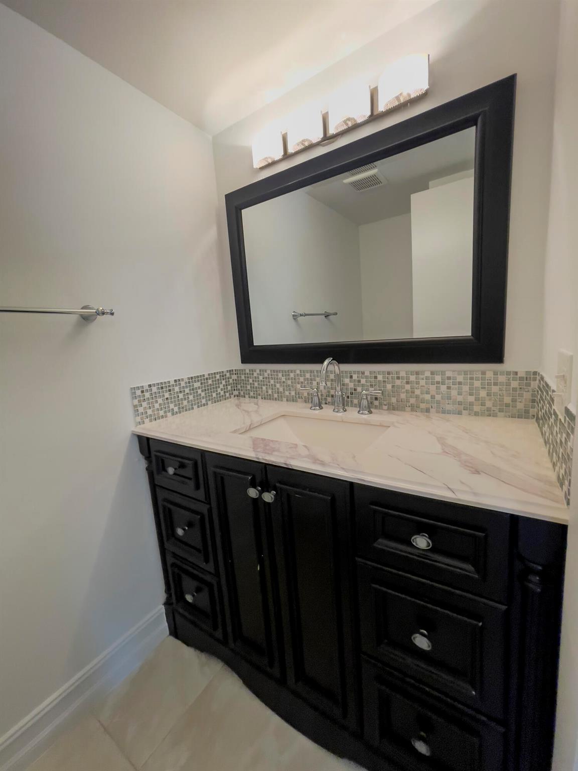 LA PINATA CONDO - Residential Lease