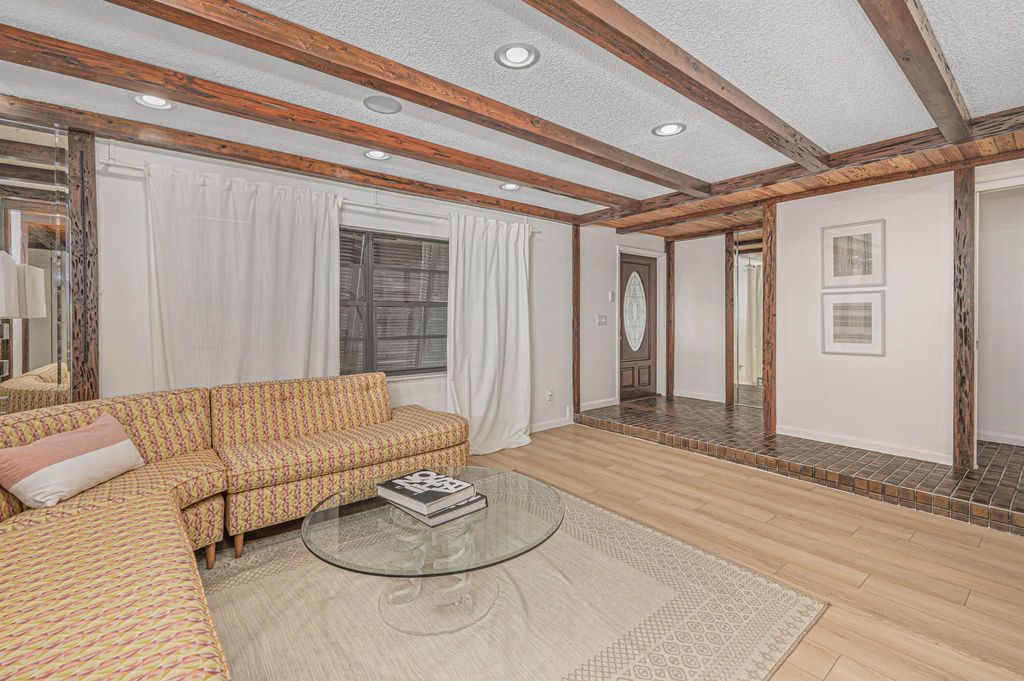 Photo of 609 Tradewinds Avenue, Fort Pierce, FL 34949 (MLS # R11006111)