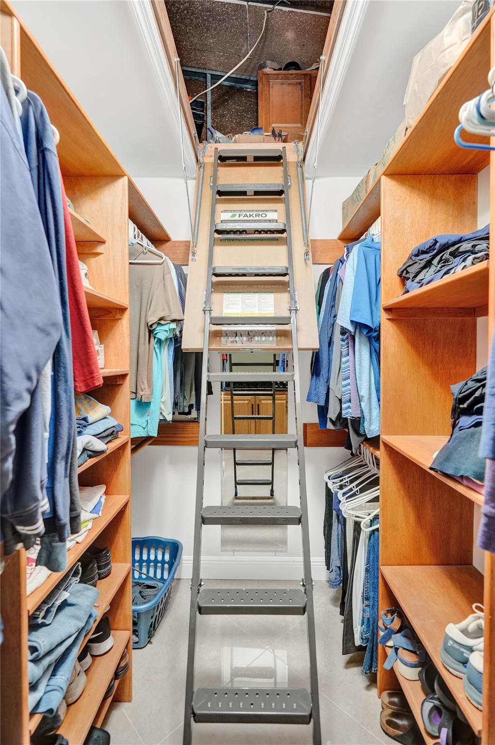 MEADOWRIDGE CONDOMINIUM - Residential