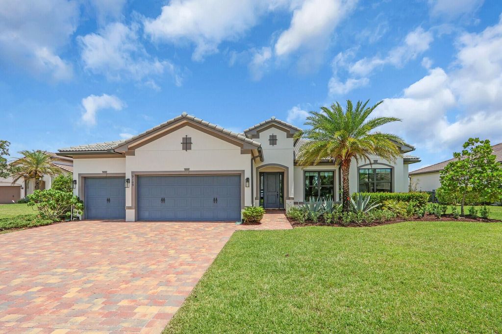 Photo of 9109 Balsamo Drive, Palm Beach Gardens, FL 33412 (MLS # R11099326)