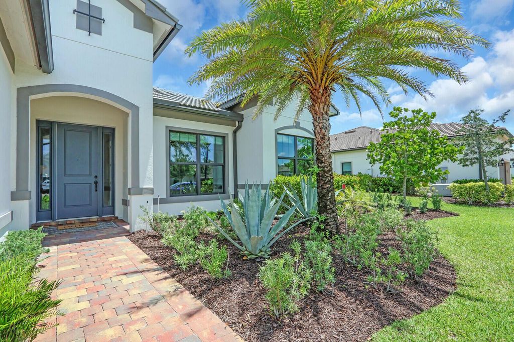 Photo of 9109 Balsamo Drive, Palm Beach Gardens, FL 33412 (MLS # R11099326)