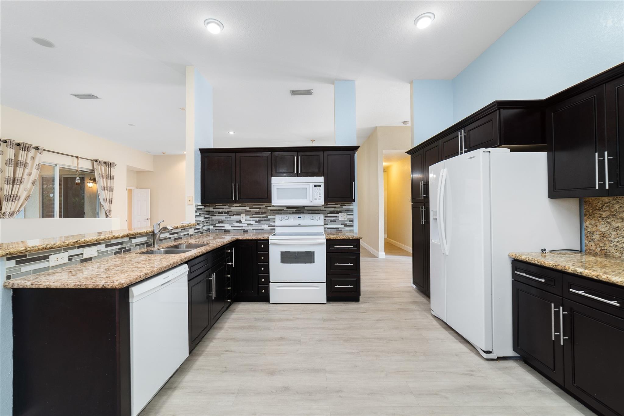 CORAL CREEK 146-6 B POR - Residential
