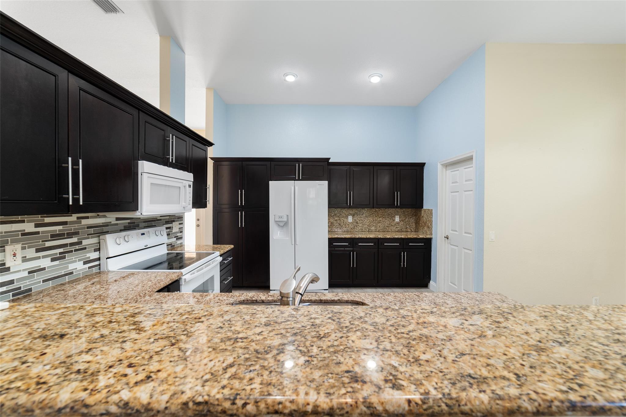 CORAL CREEK 146-6 B POR - Residential