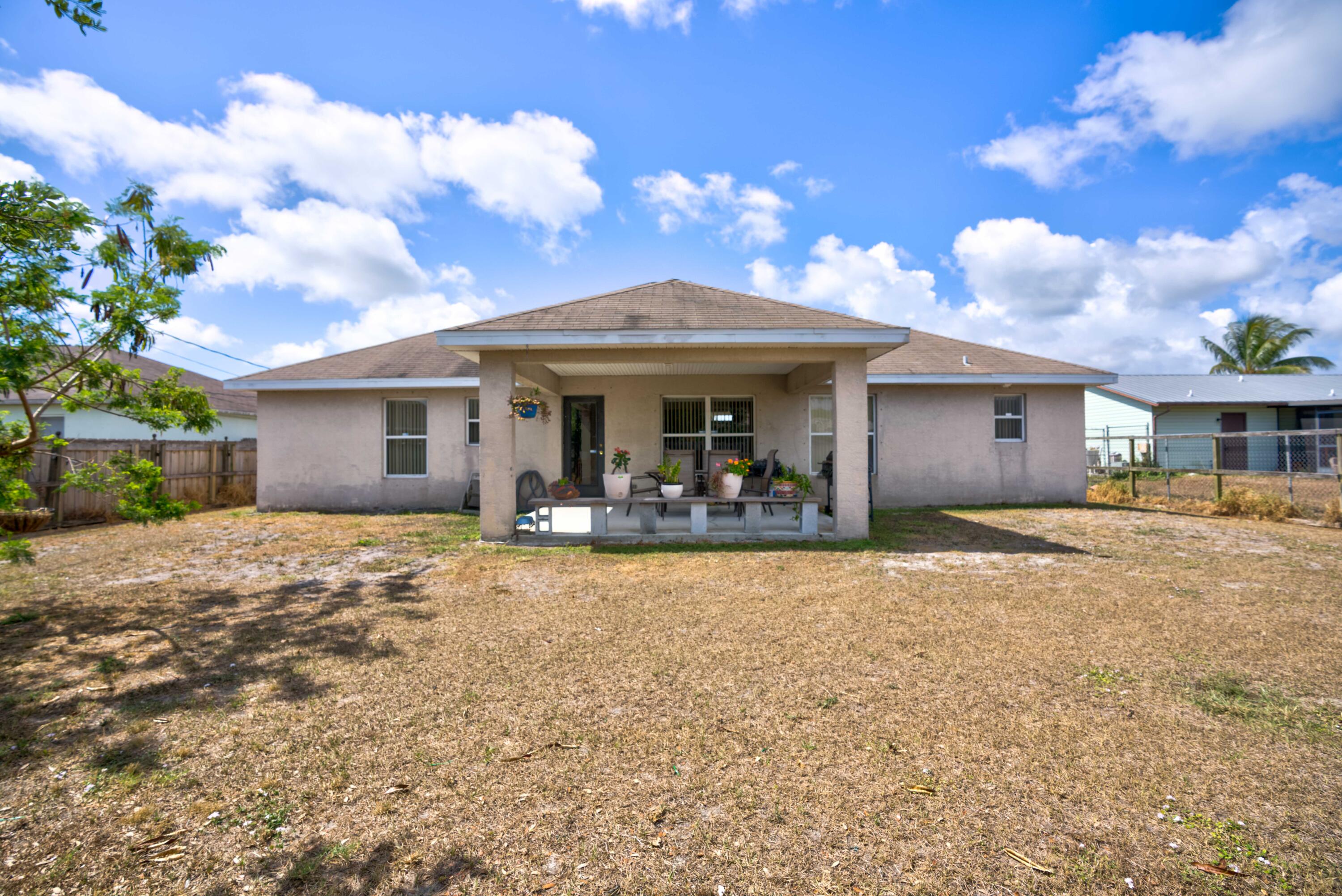 PORT ST LUCIE SECTION 15 - Residential
