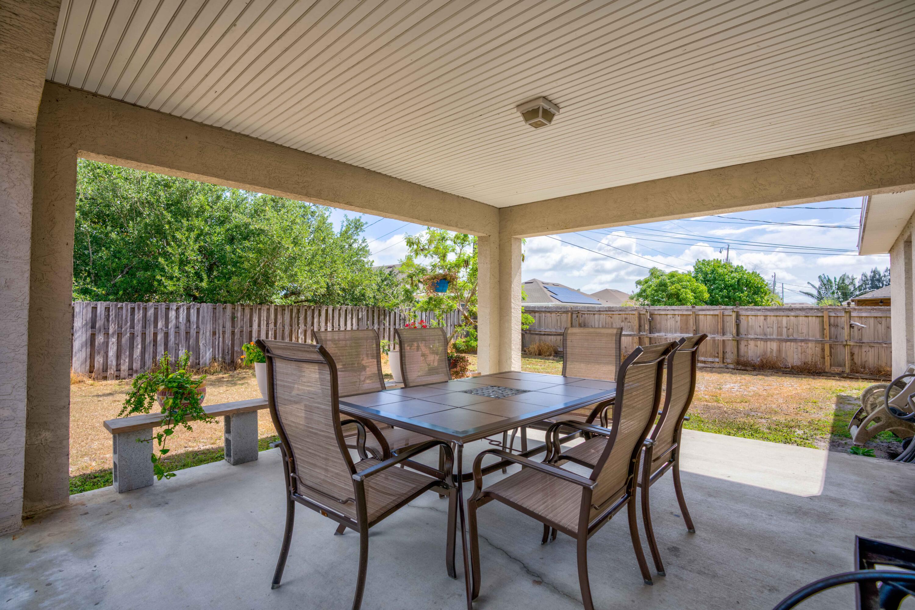 PORT ST LUCIE SECTION 15 - Residential