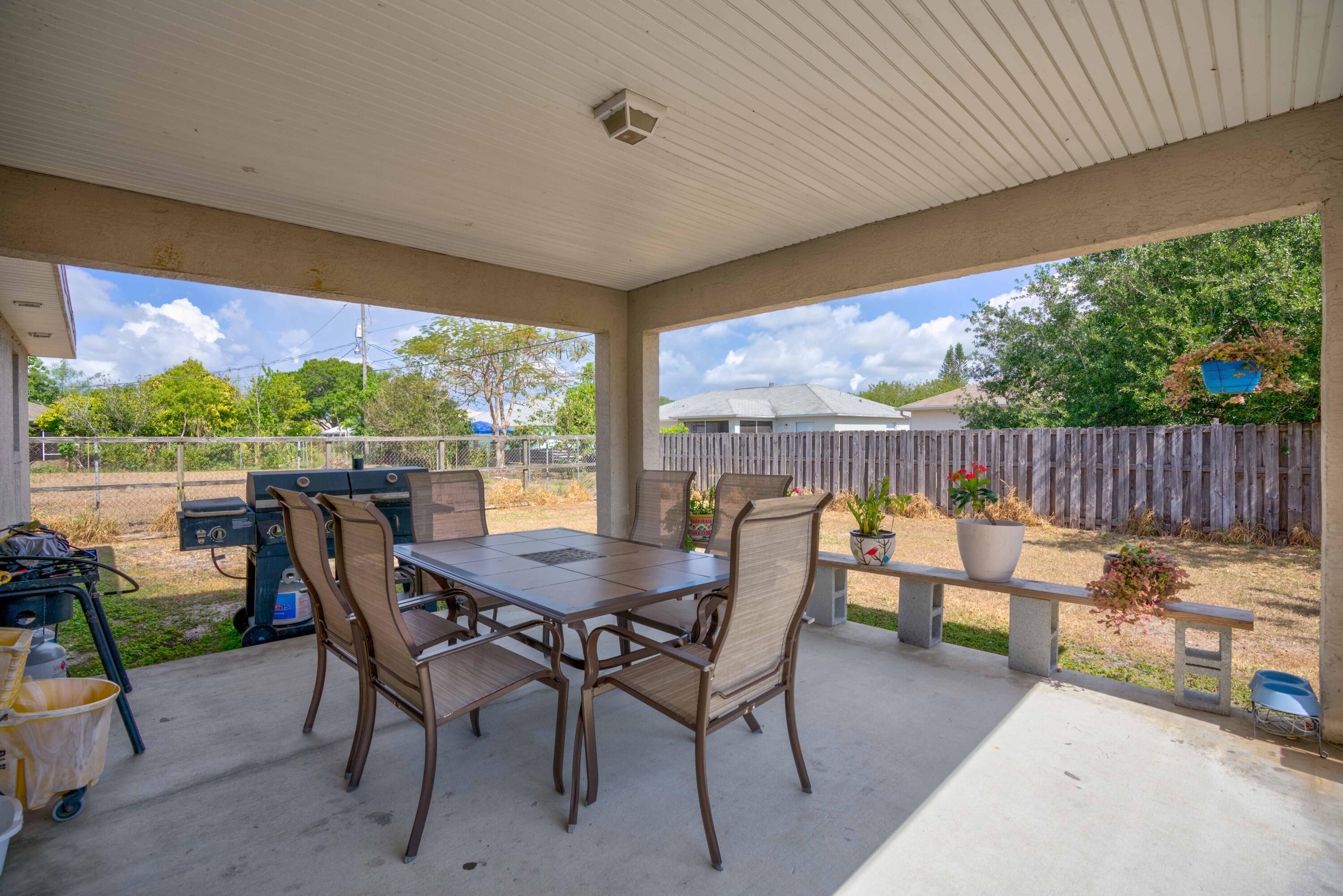 PORT ST LUCIE SECTION 15 - Residential