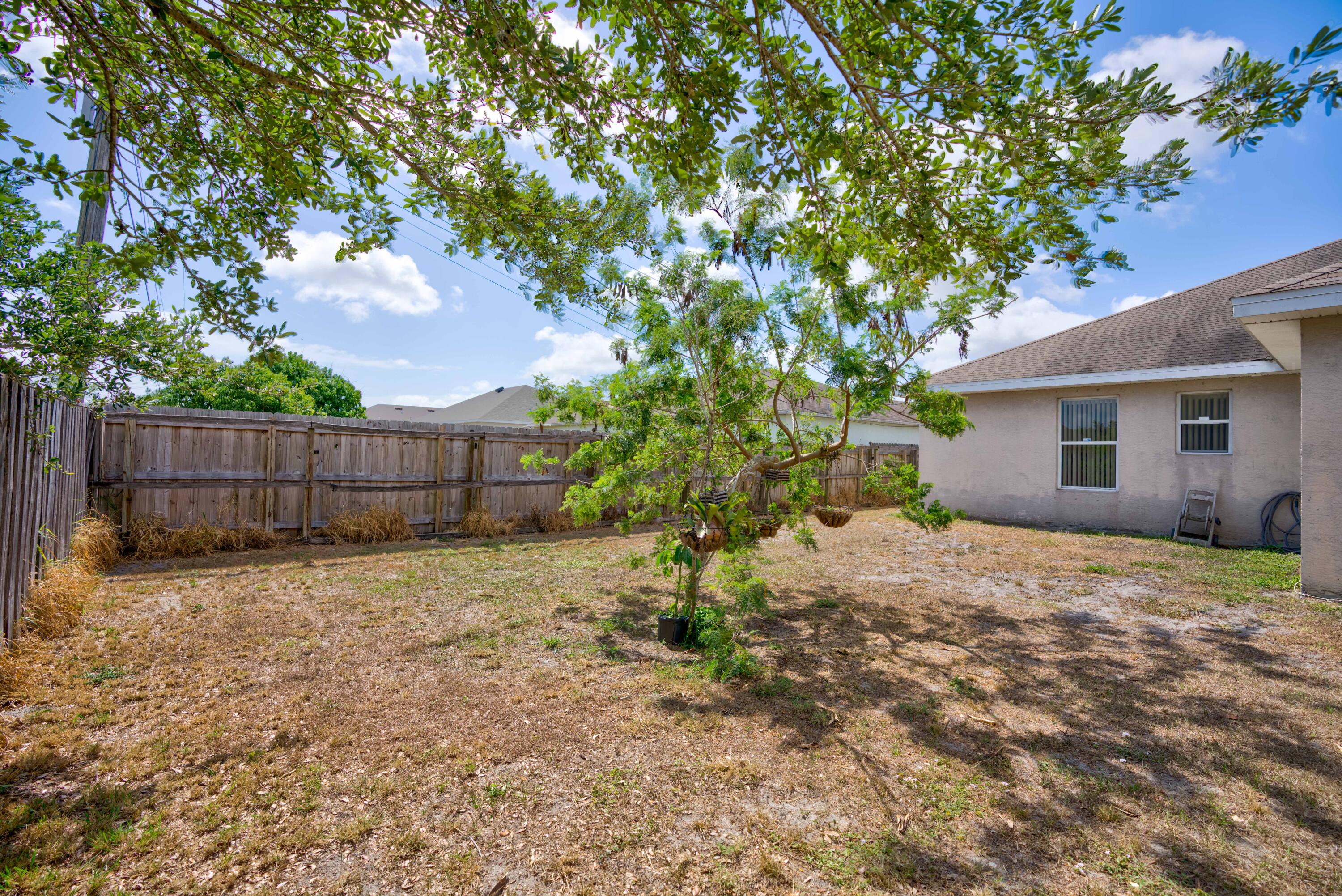 PORT ST LUCIE SECTION 15 - Residential