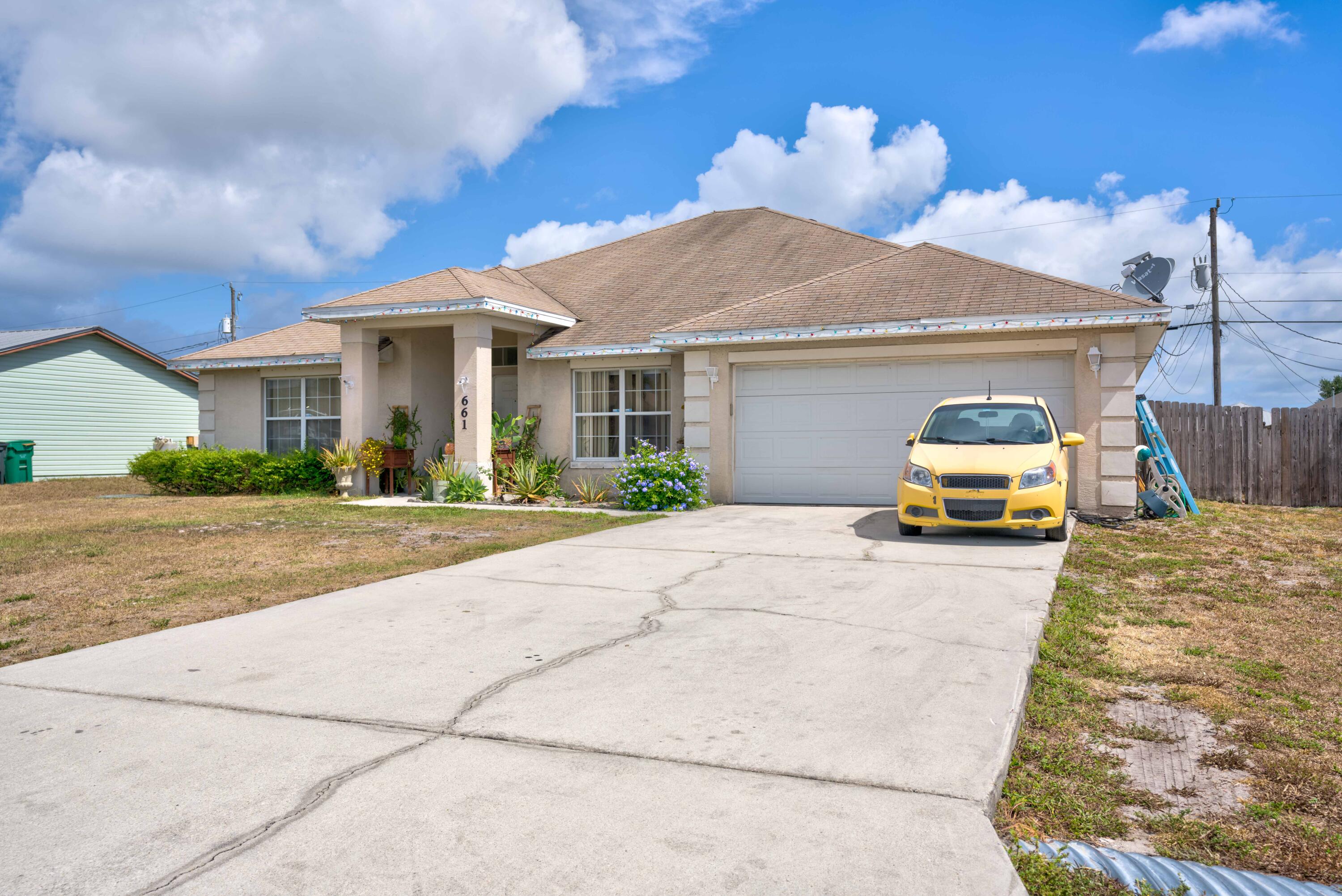 PORT ST LUCIE SECTION 15 - Residential
