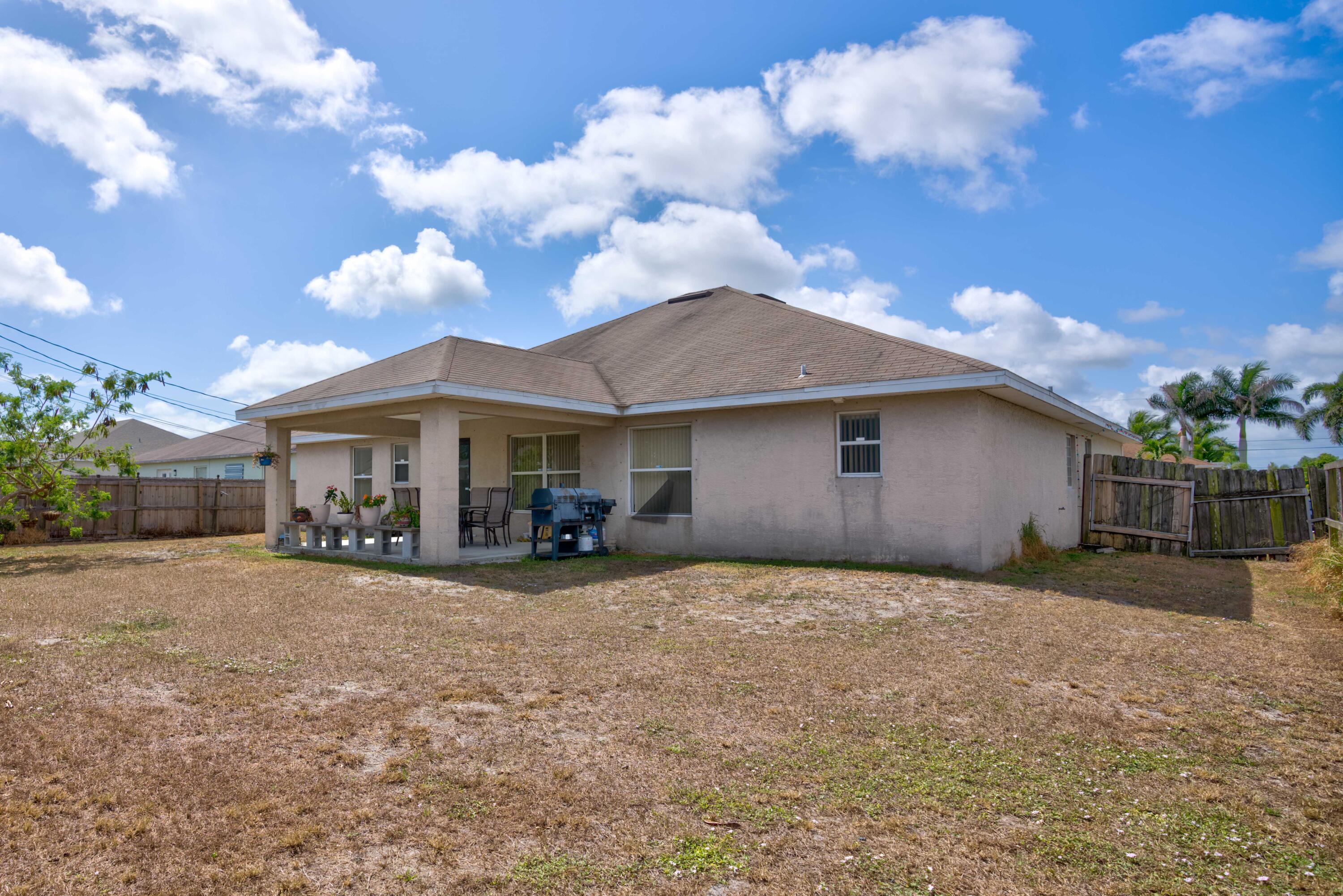 PORT ST LUCIE SECTION 15 - Residential