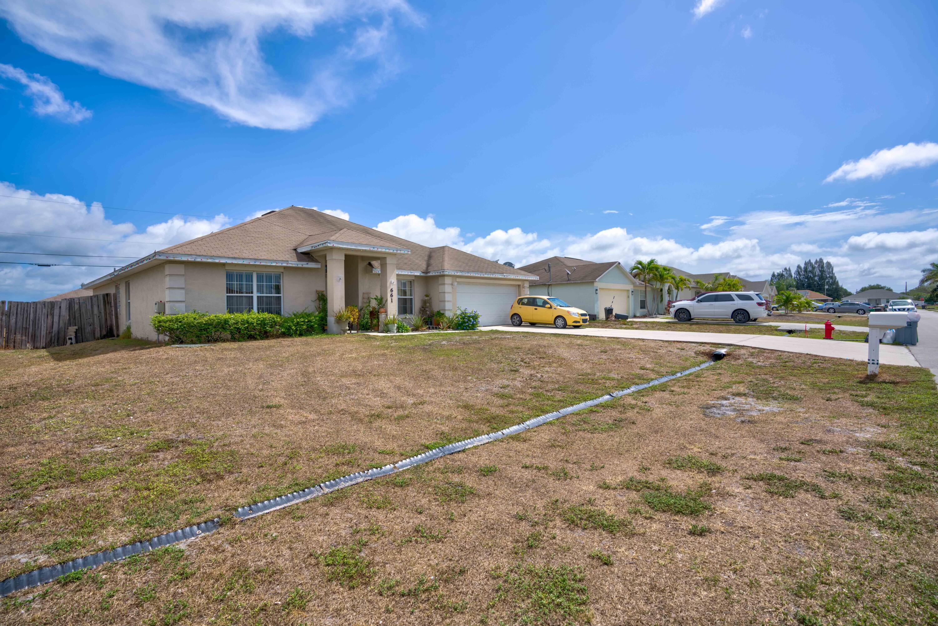 PORT ST LUCIE SECTION 15 - Residential