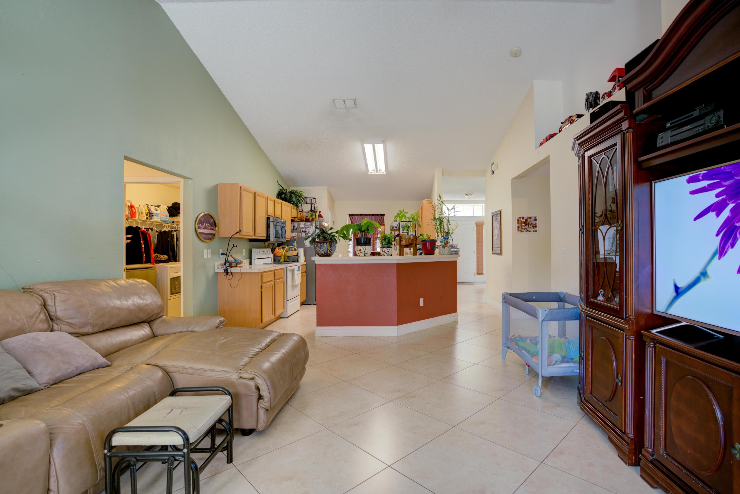 PORT ST LUCIE SECTION 15 - Residential