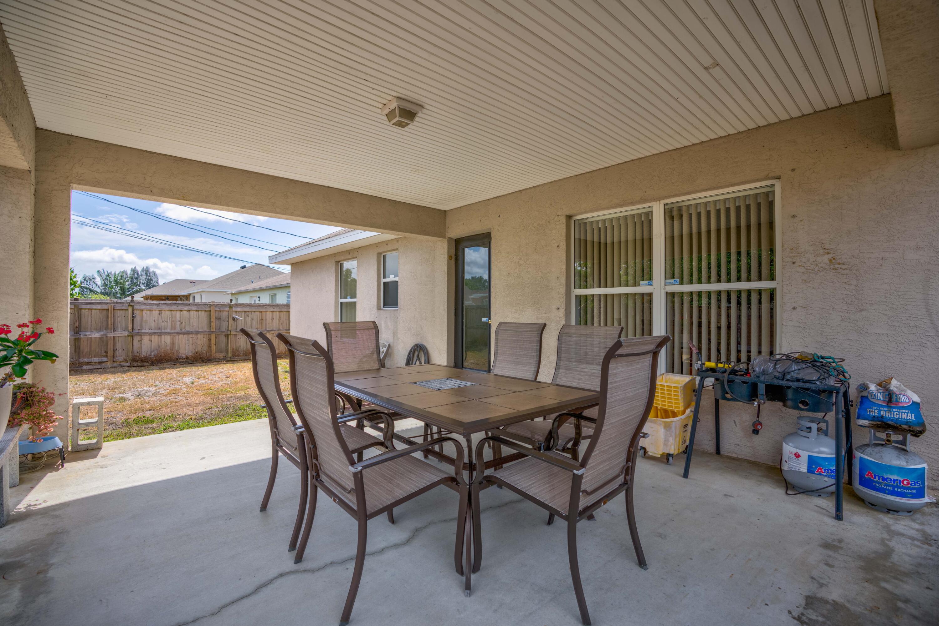 PORT ST LUCIE SECTION 15 - Residential