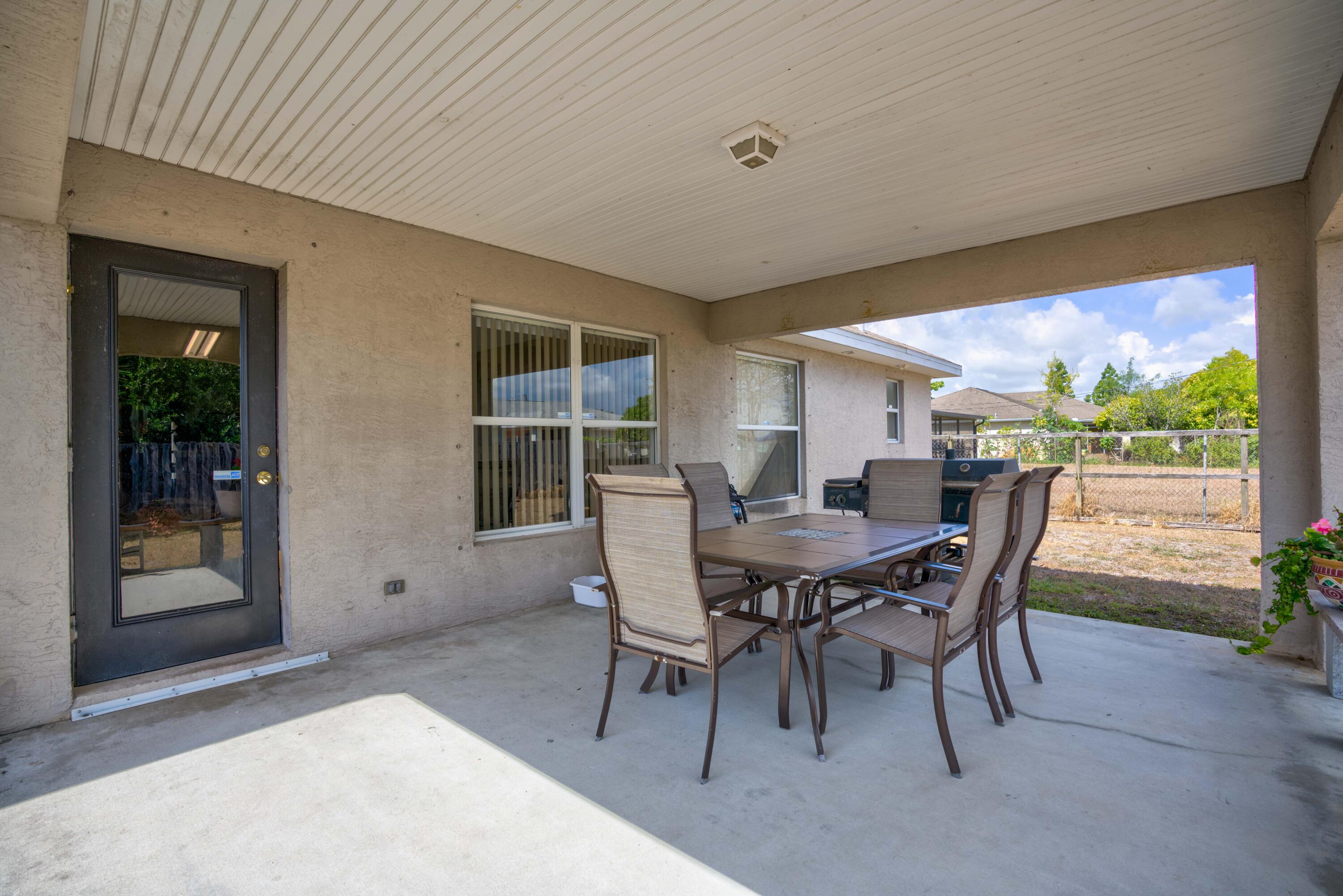 PORT ST LUCIE SECTION 15 - Residential