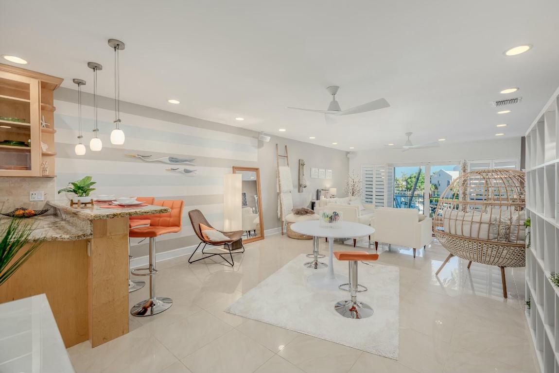 MARINER CAY CONDO - Residential