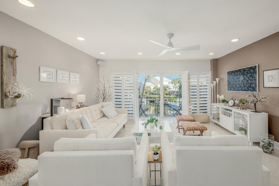 3901 SE St Lucie Boulevard 39