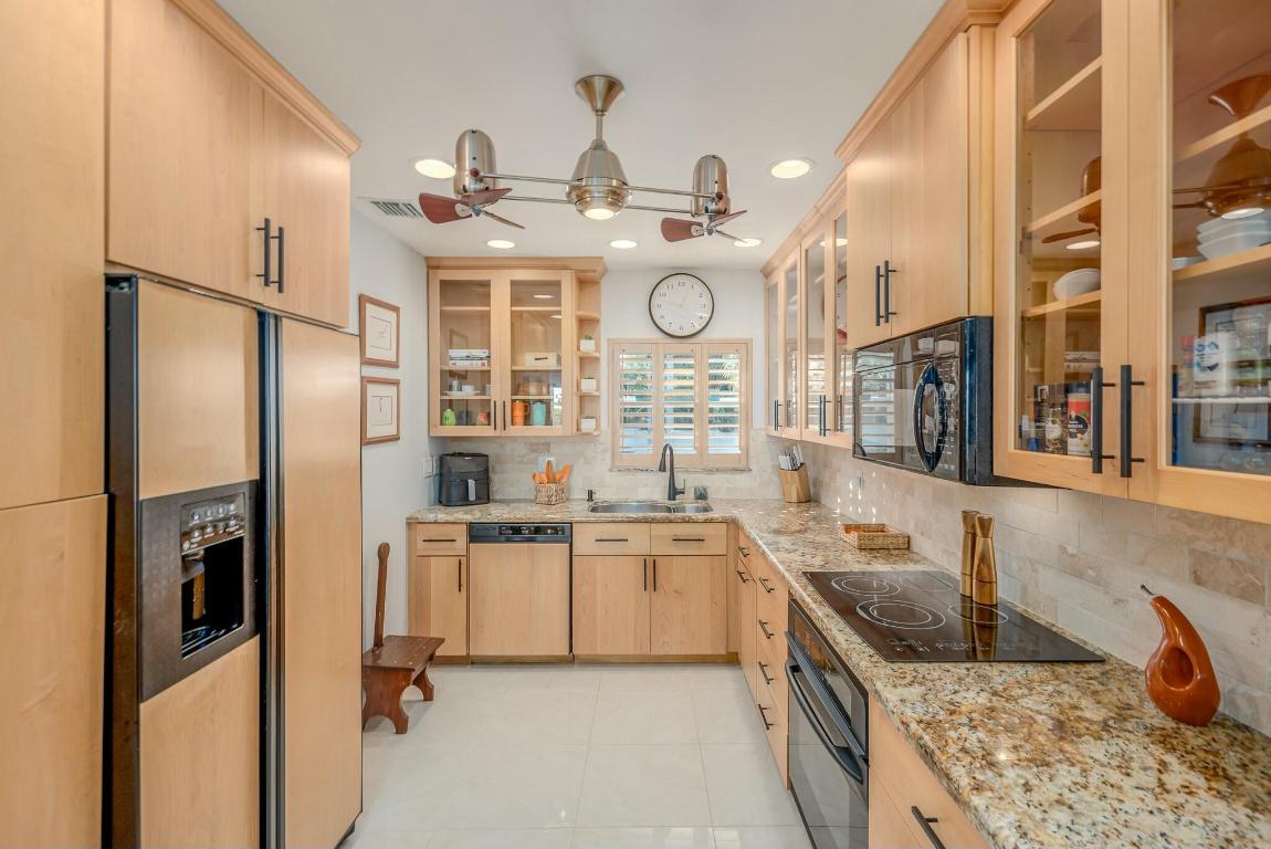 MARINER CAY CONDO - Residential