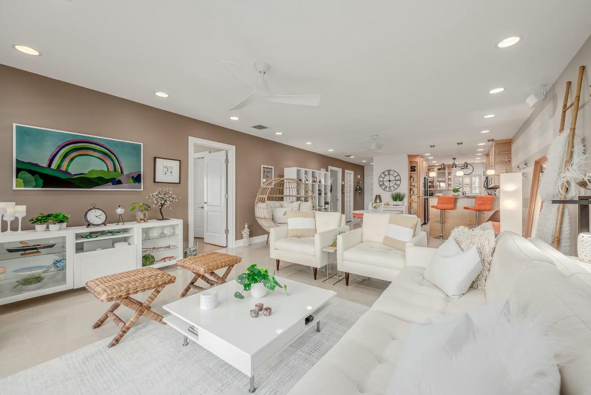 MARINER CAY CONDO - Residential