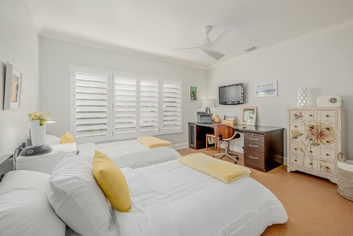 MARINER CAY CONDO - Residential