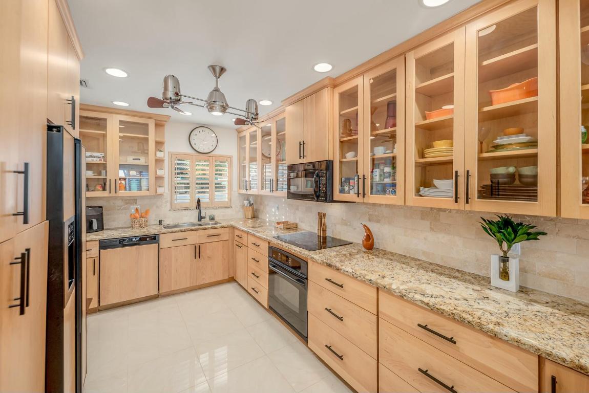 MARINER CAY CONDO - Residential