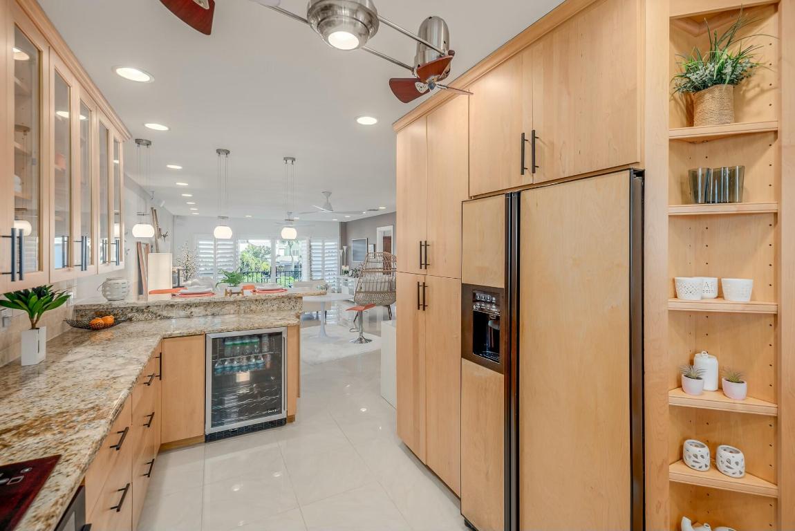 MARINER CAY CONDO - Residential