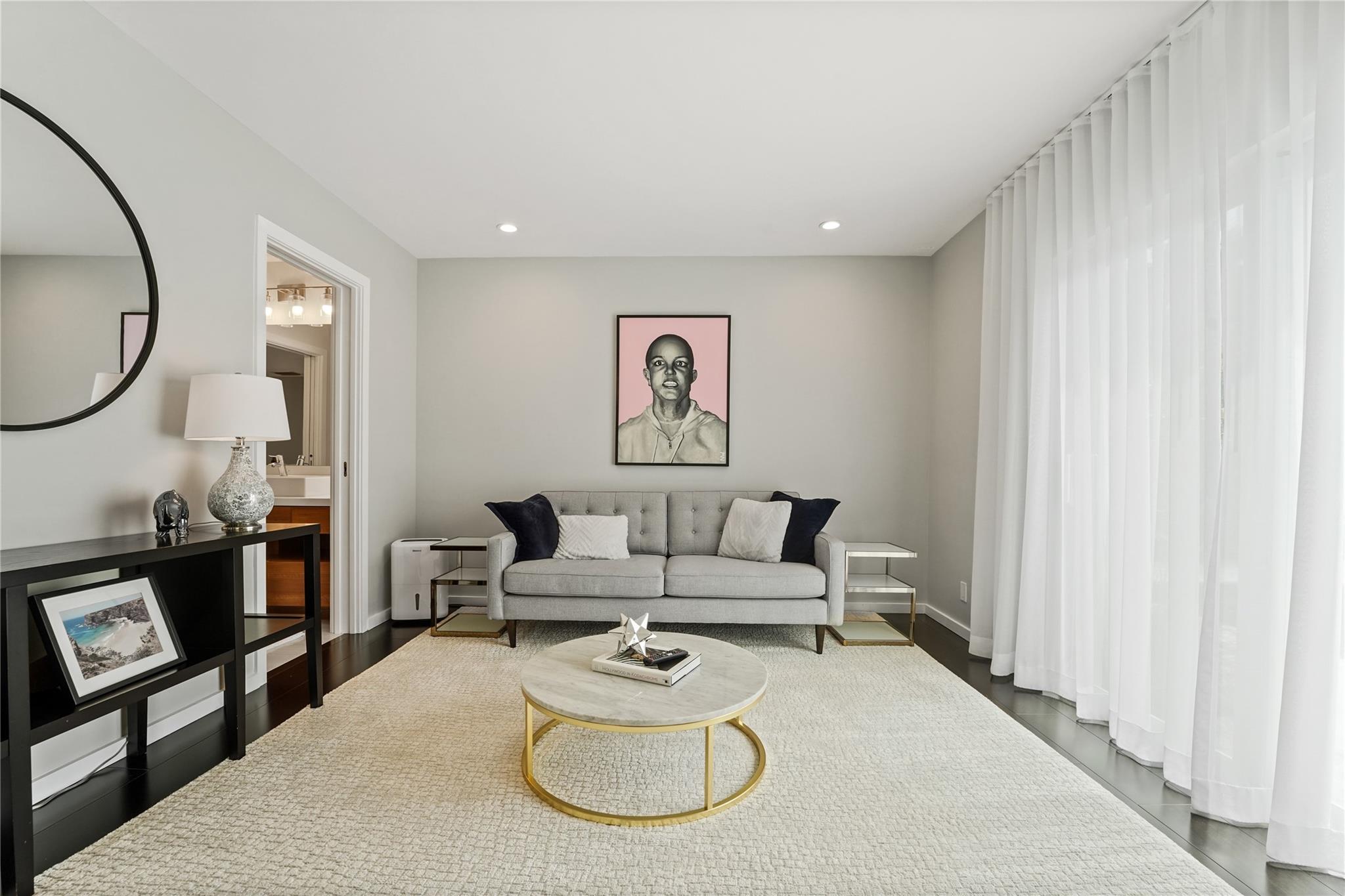 Barcelona Isle 27-10 B - Residential