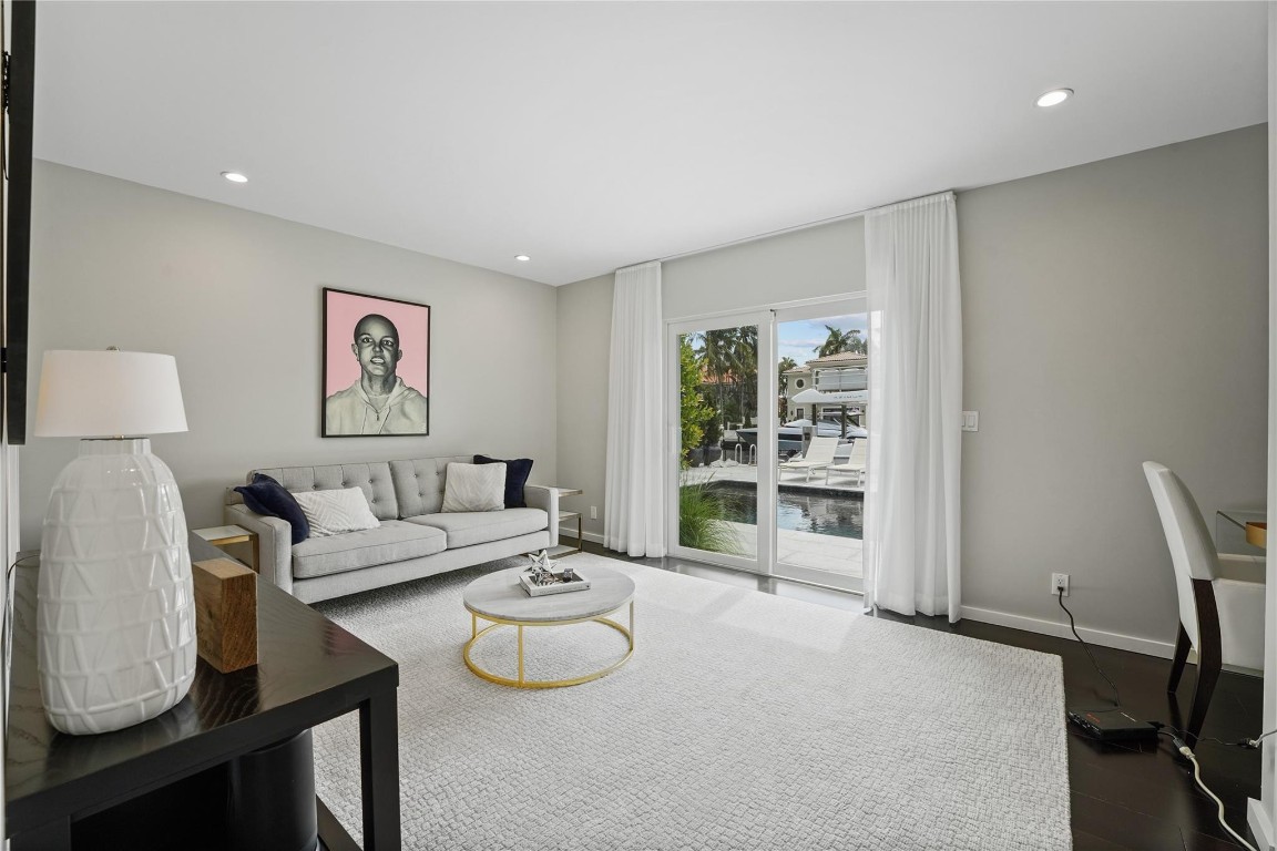 Barcelona Isle 27-10 B - Residential