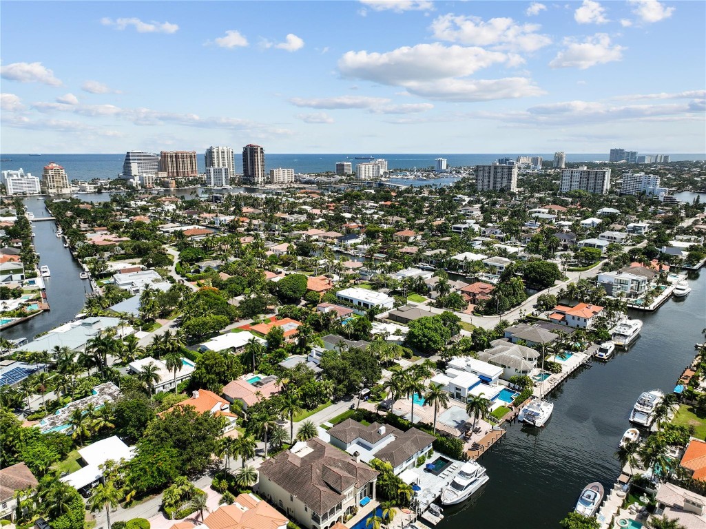 325 Seven Isles Drive