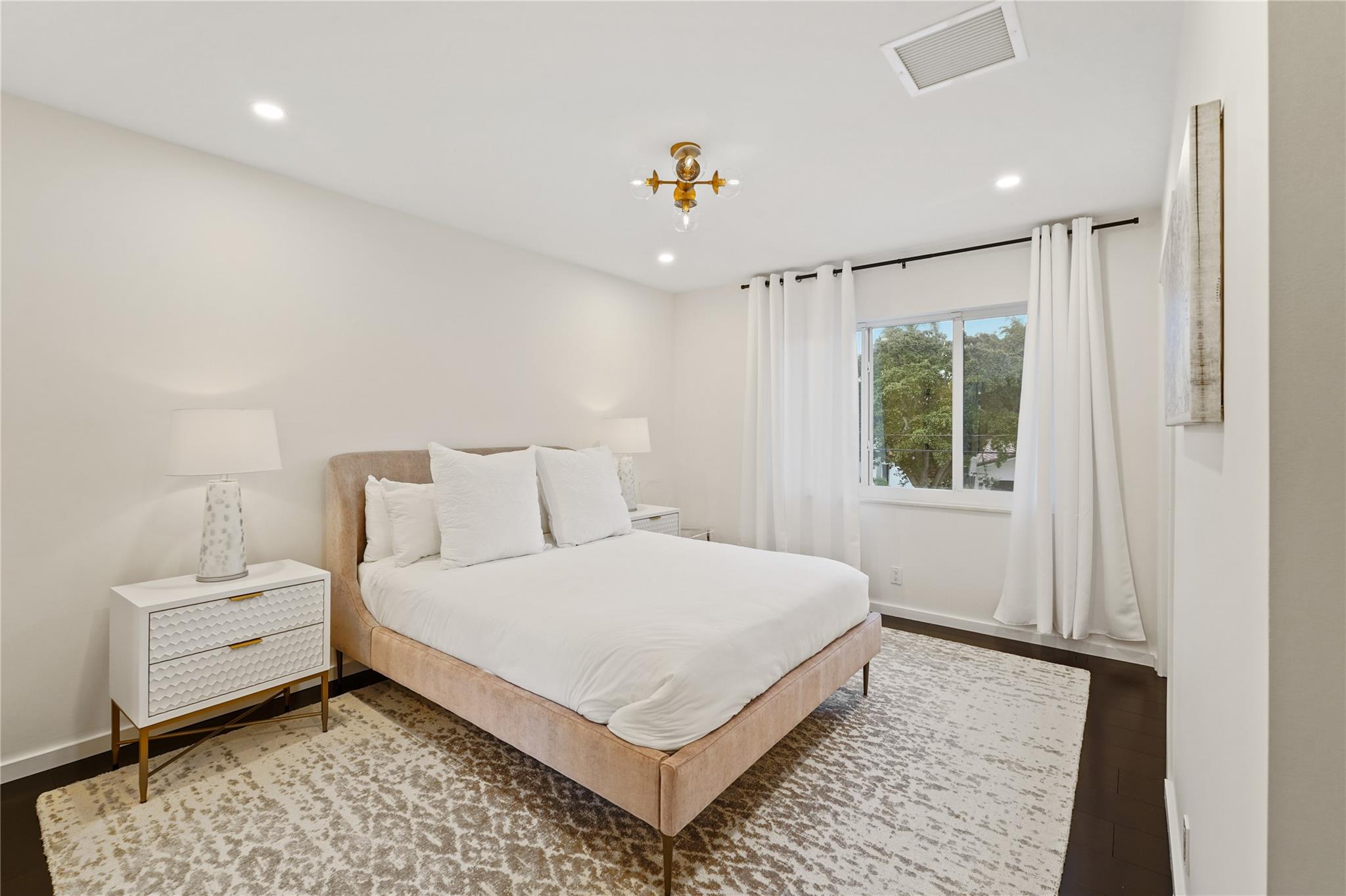 Barcelona Isle 27-10 B - Residential