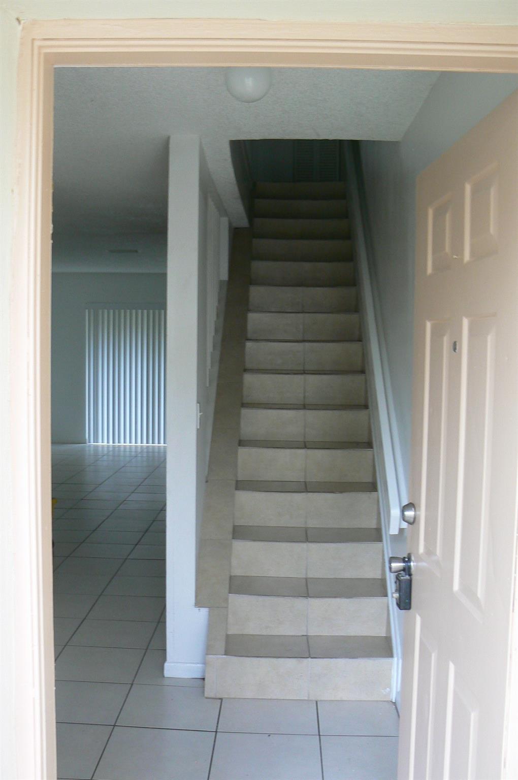 MALIBU VILLAS CONDO - Residential Lease