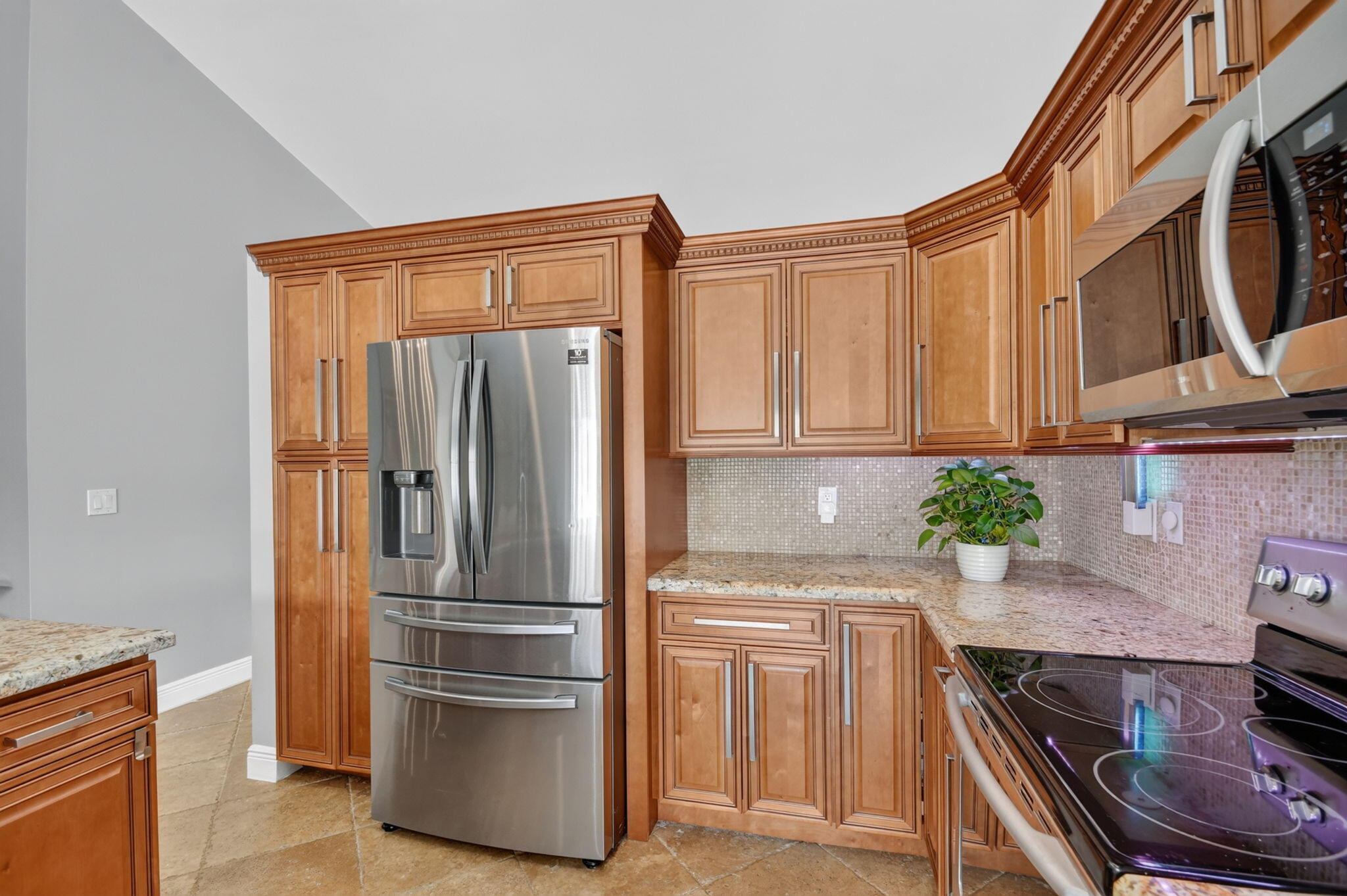 5817 Laurel Green Circle