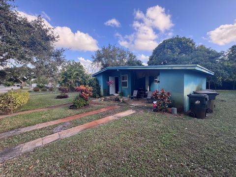 924 NW 14 Court Fort Lauderdale FL 33311