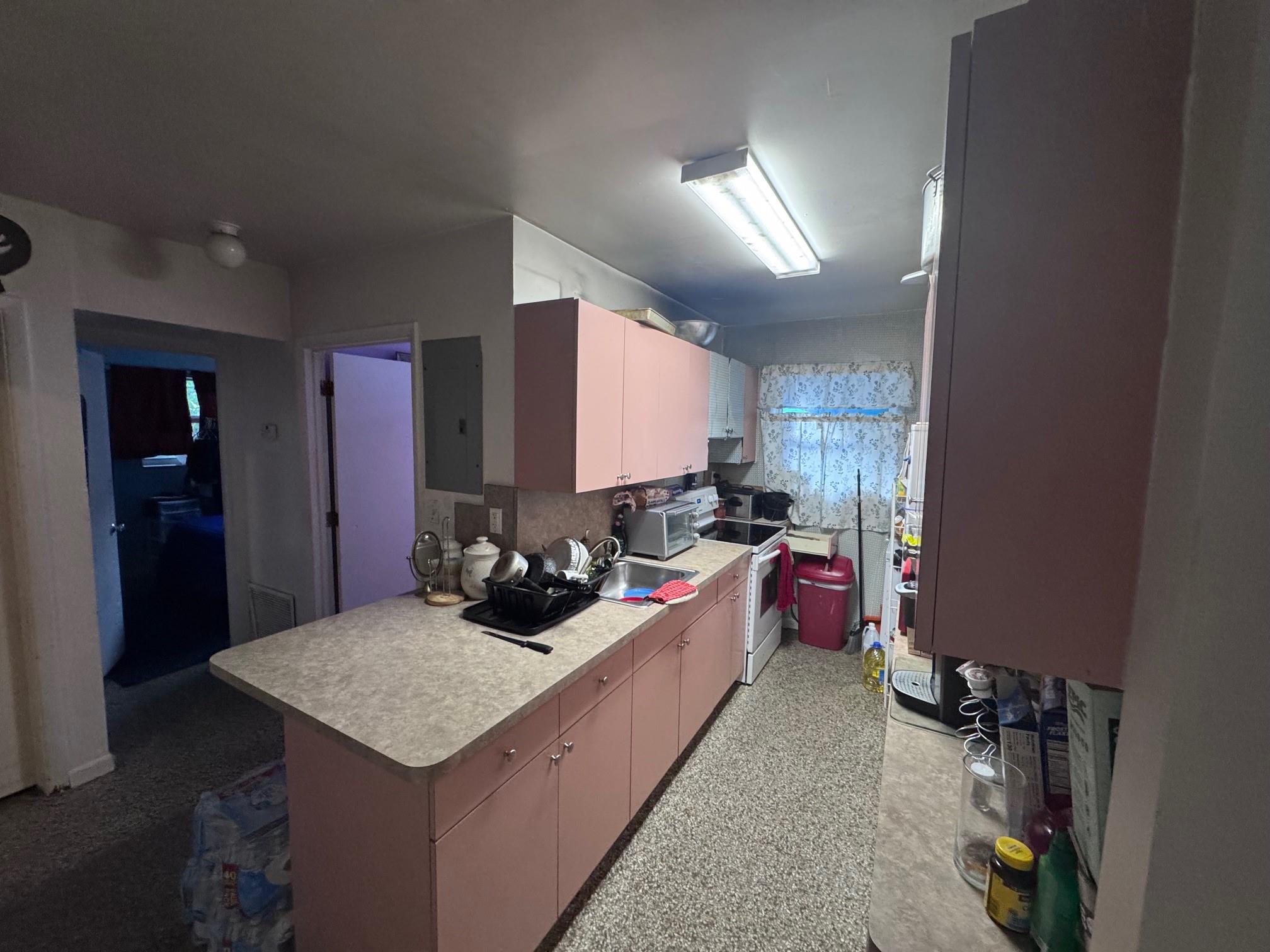 LAUDERDALE MANORS ADD - Residential