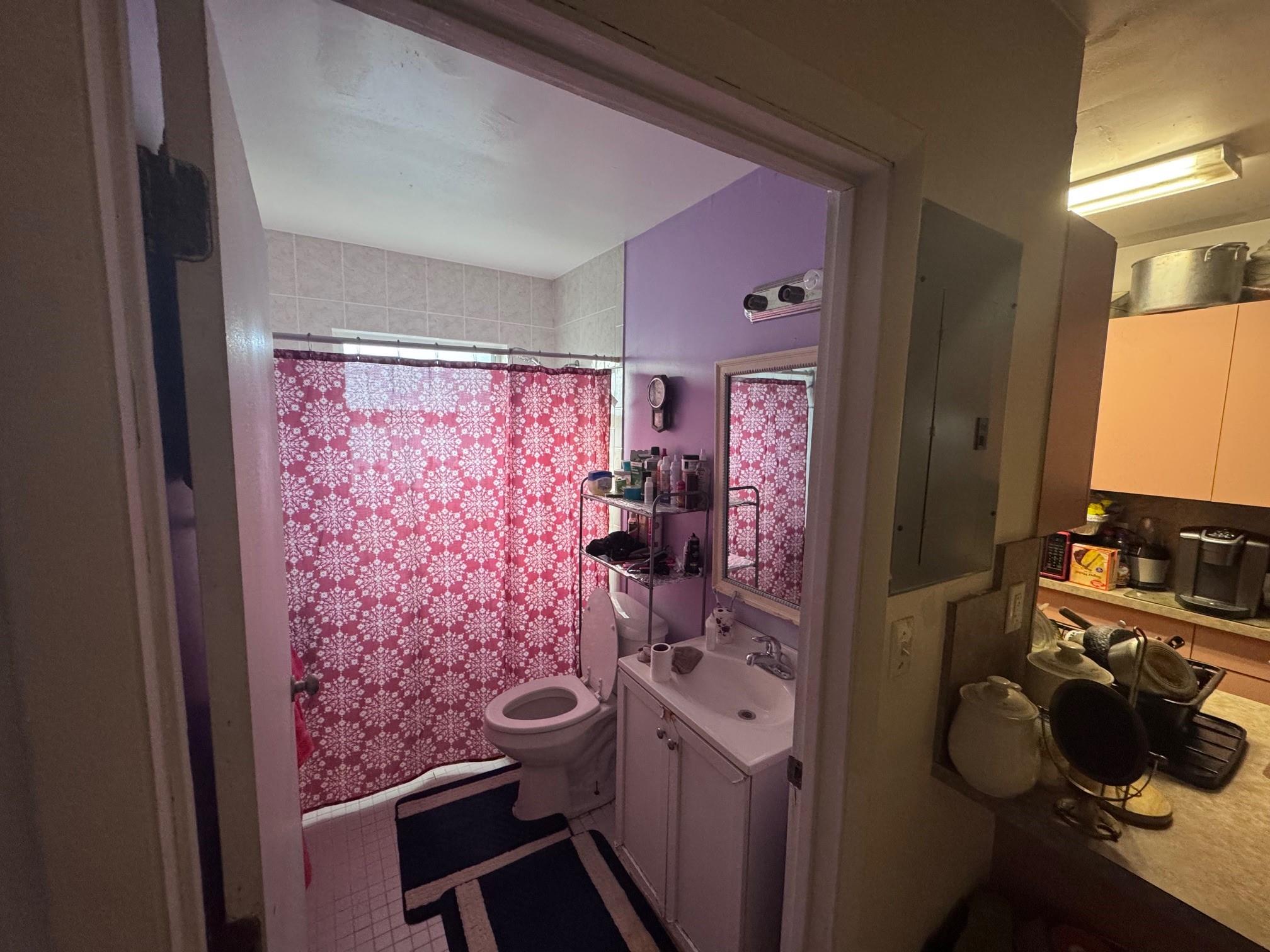 LAUDERDALE MANORS ADD - Residential