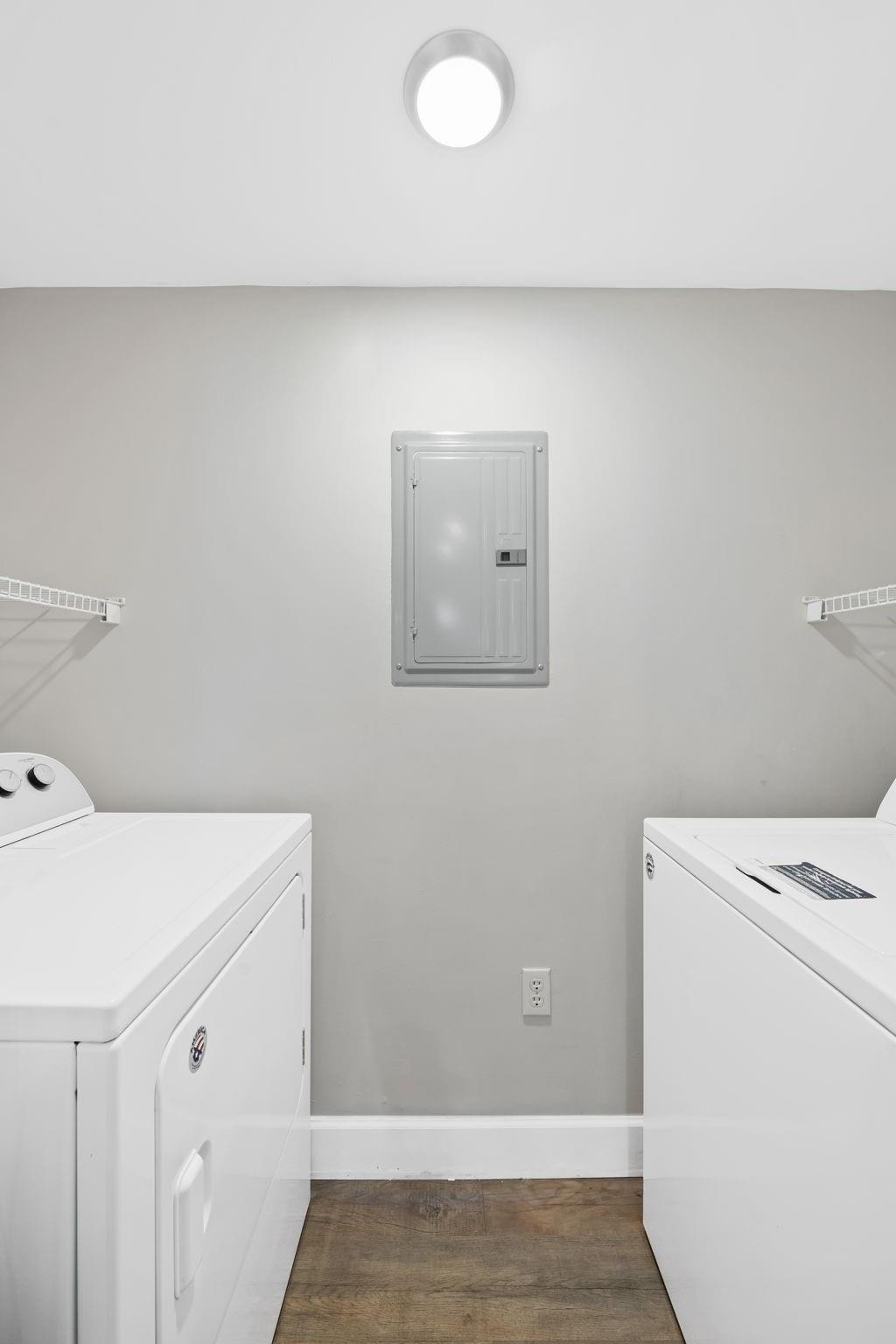 PALMS POINT CONDO - Residential Lease