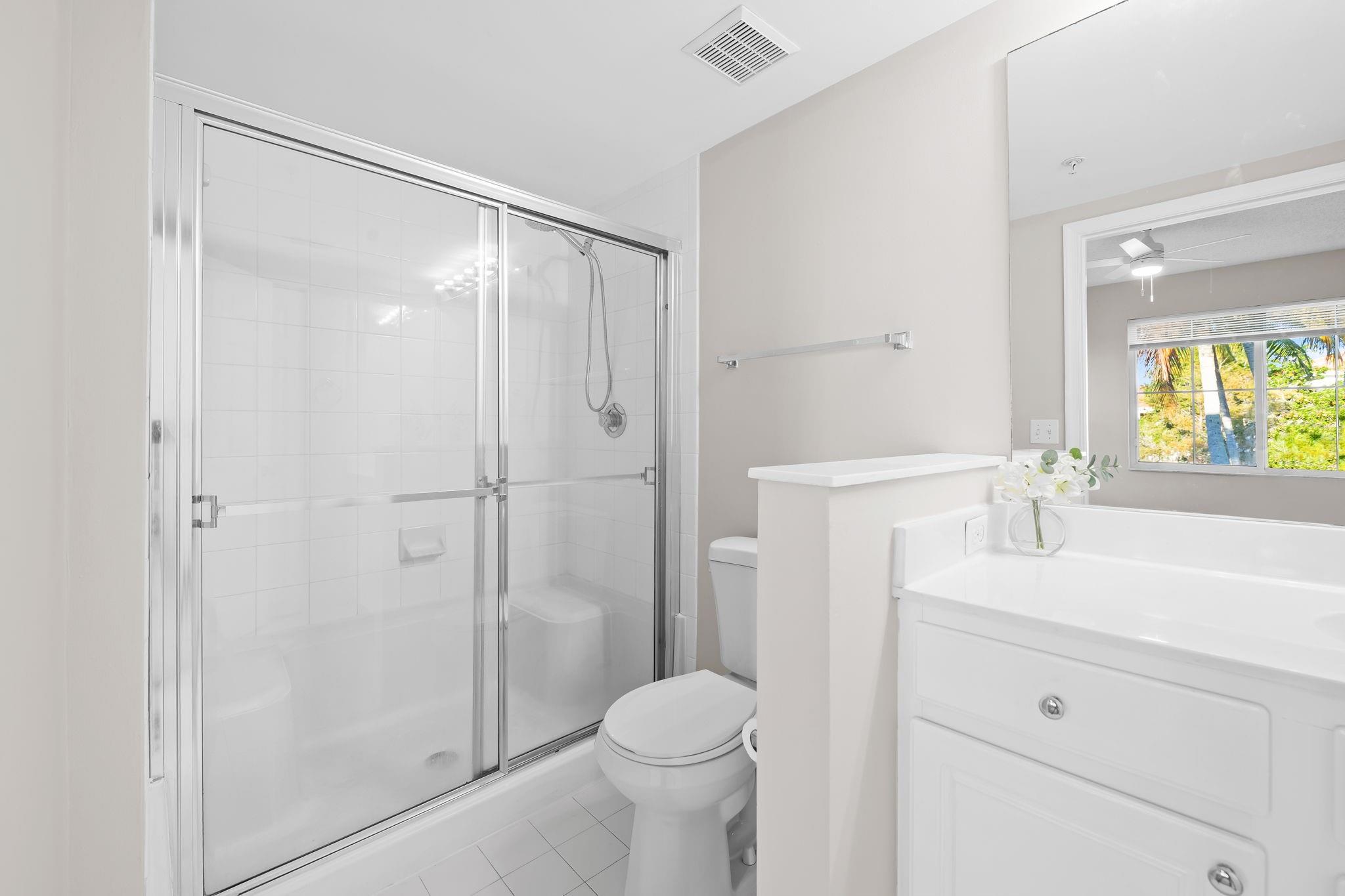 PALMS POINT CONDO - Residential Lease