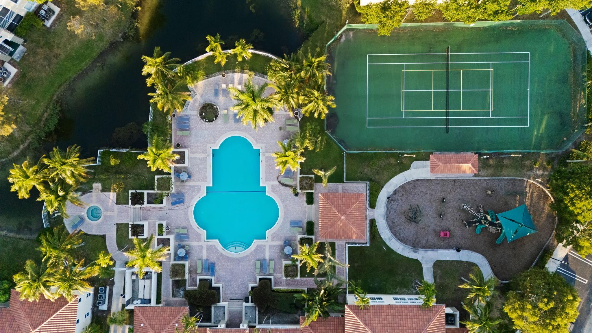 PALMS POINT CONDO - Residential Lease