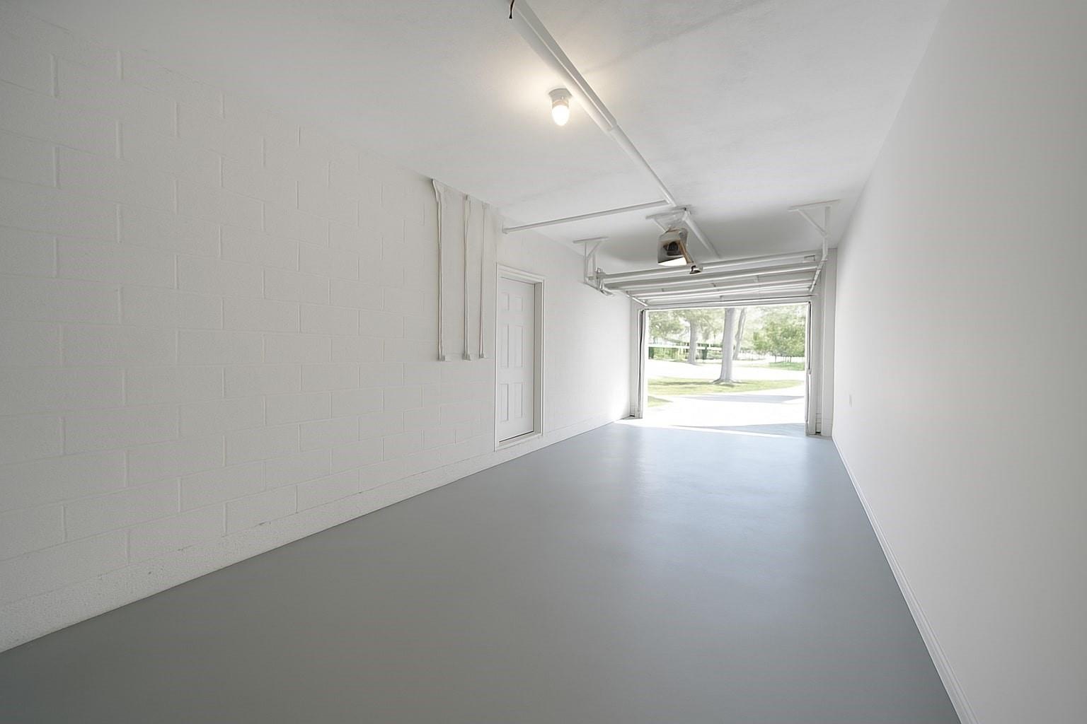 PALMS POINT CONDO - Residential Lease