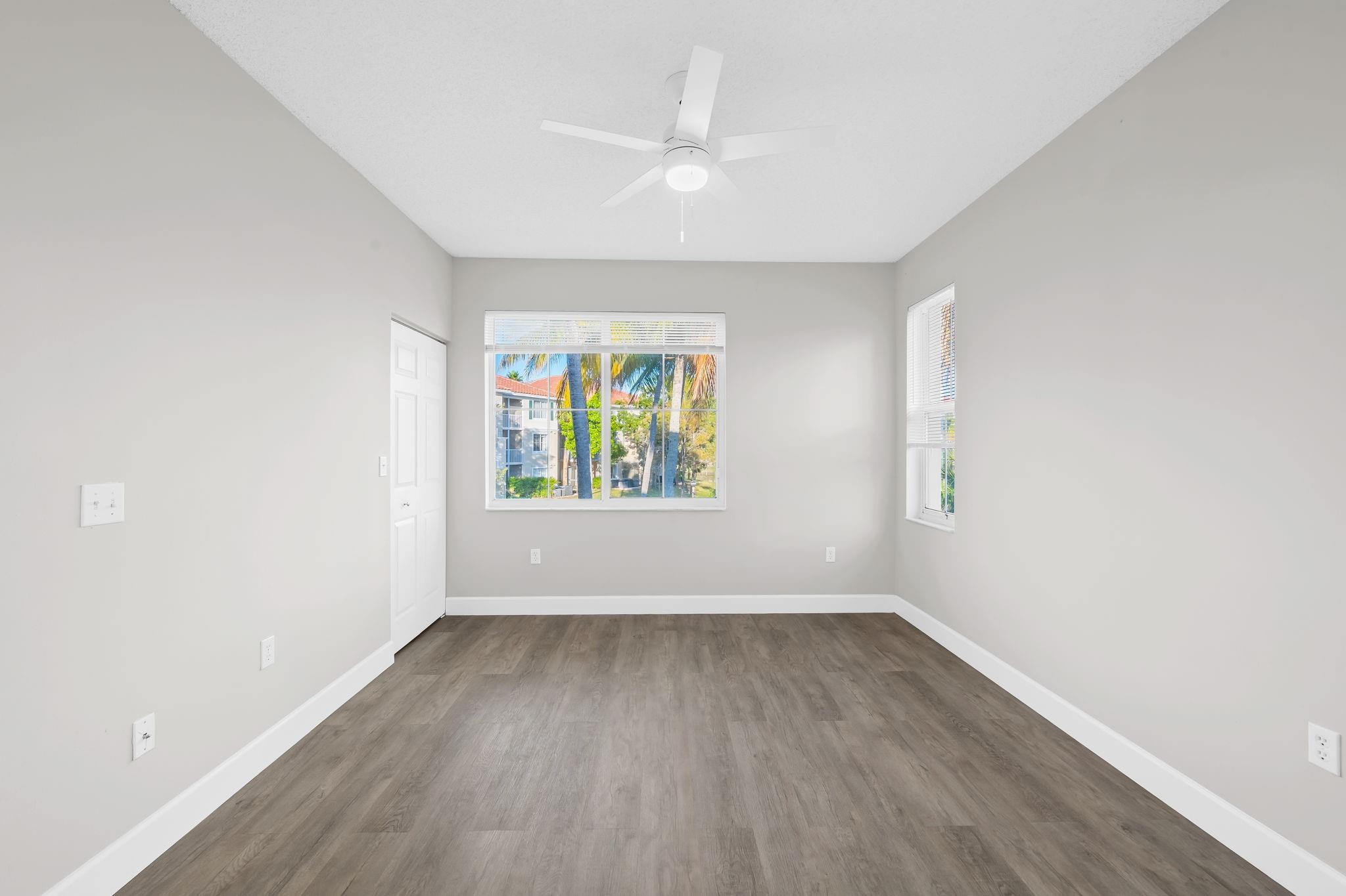 PALMS POINT CONDO - Residential Lease